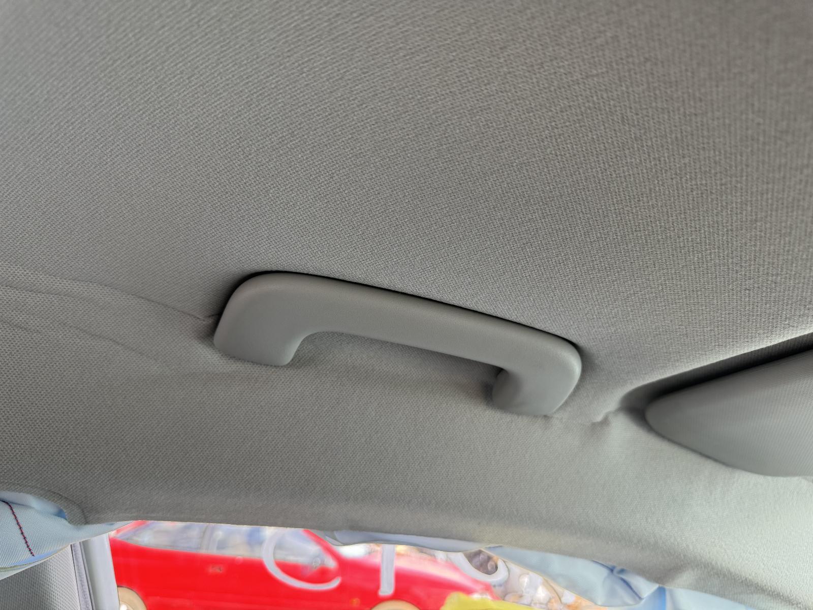 View Auto part Grab Handle KIA STONIC 2022