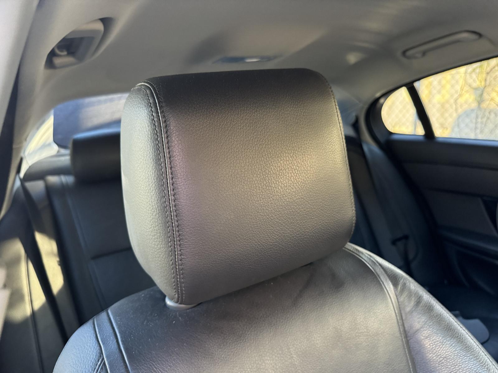 View Auto part Headrest JAGUAR XF 2015