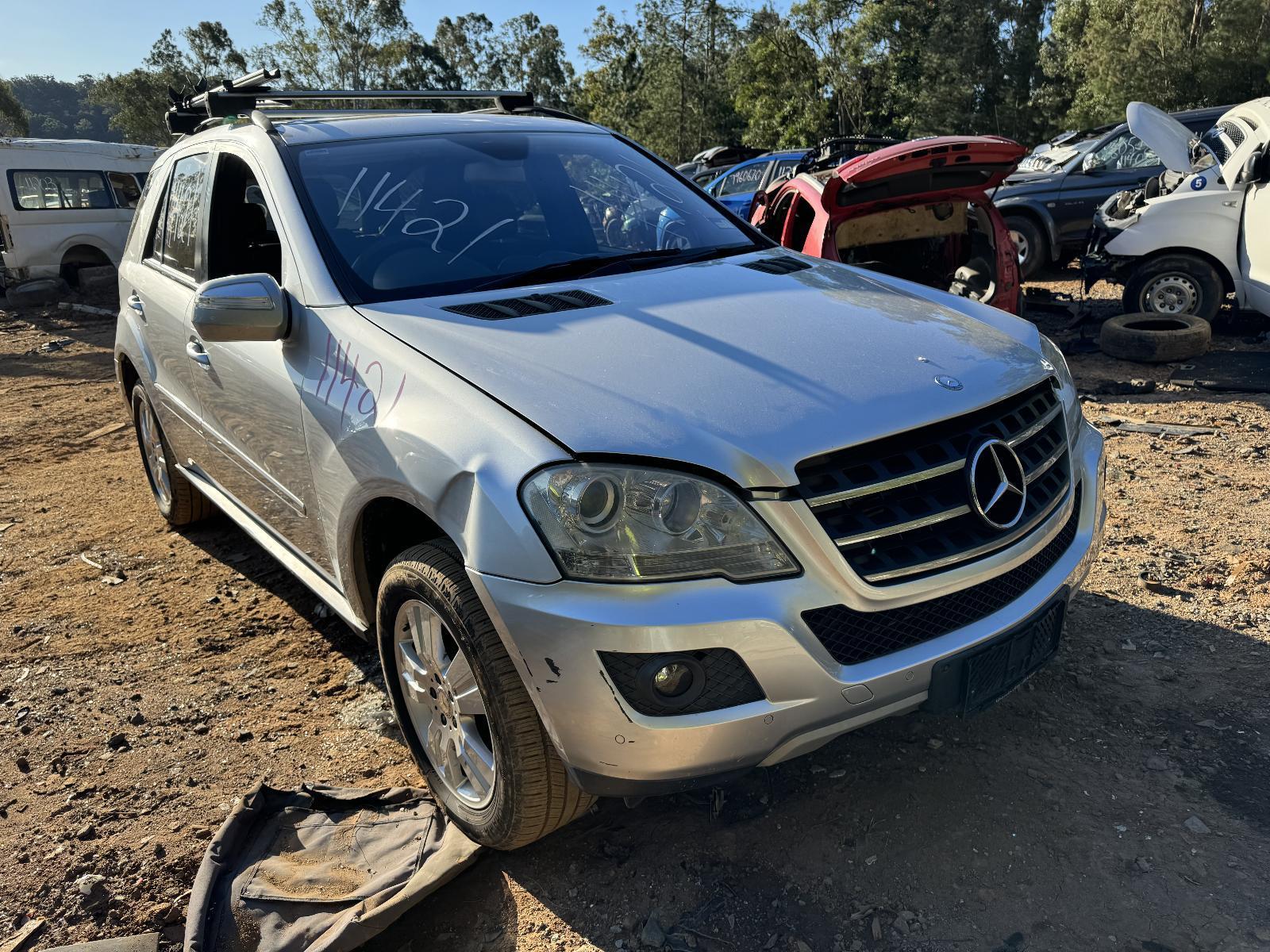 View Auto part Right Guard Liner MERCEDES M CLASS 2009