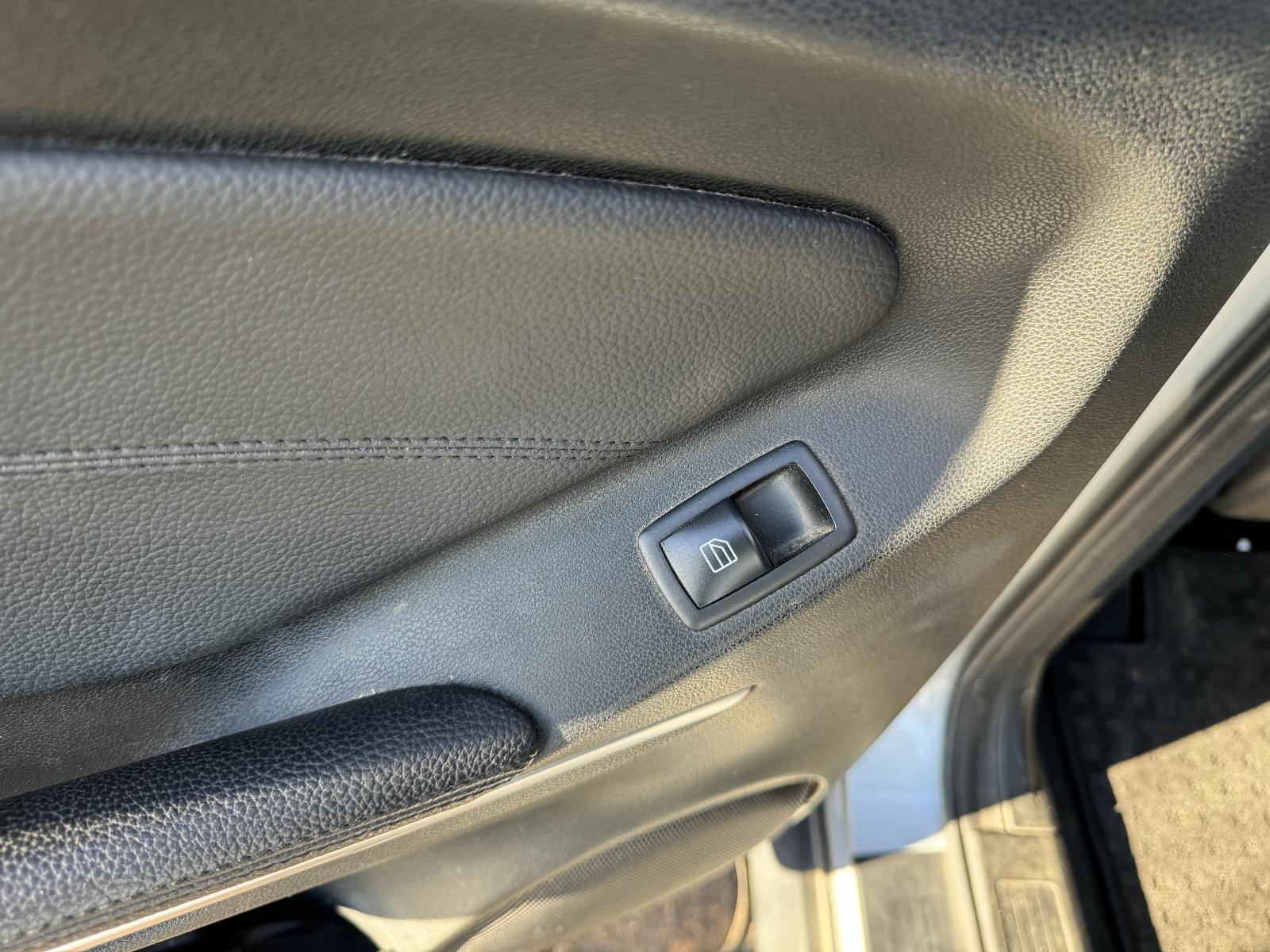 View Auto part Pwr Dr Wind Switch MERCEDES M CLASS 2009
