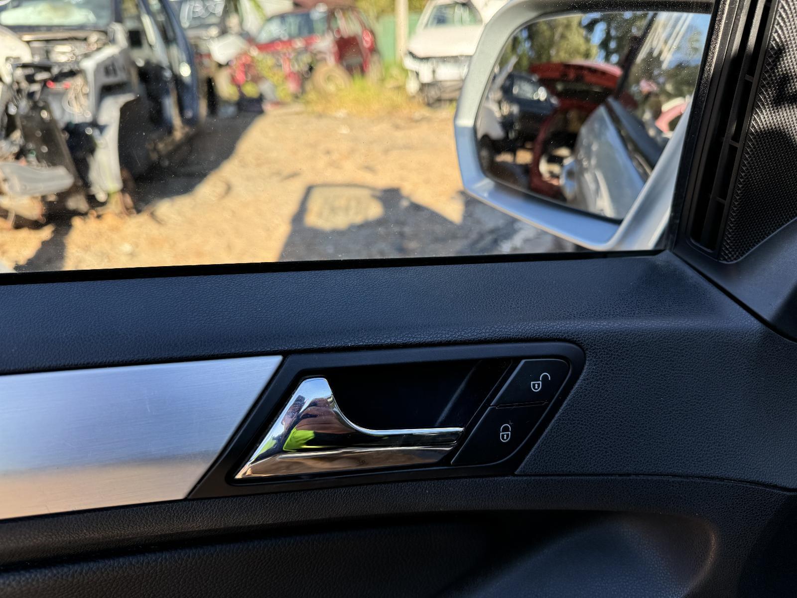 View Auto part Door Handle MERCEDES M CLASS 2009
