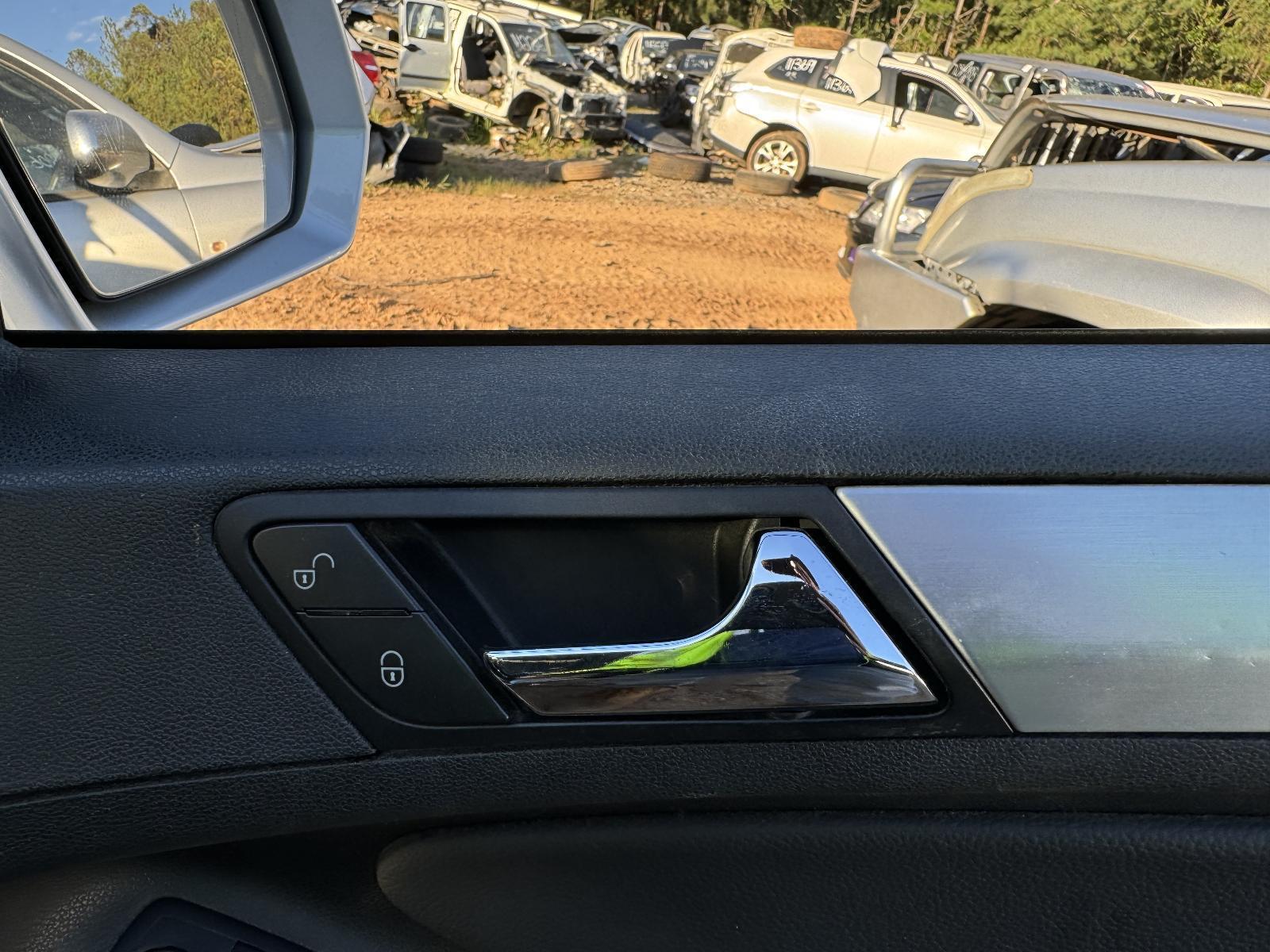 View Auto part Door Handle MERCEDES M CLASS 2009