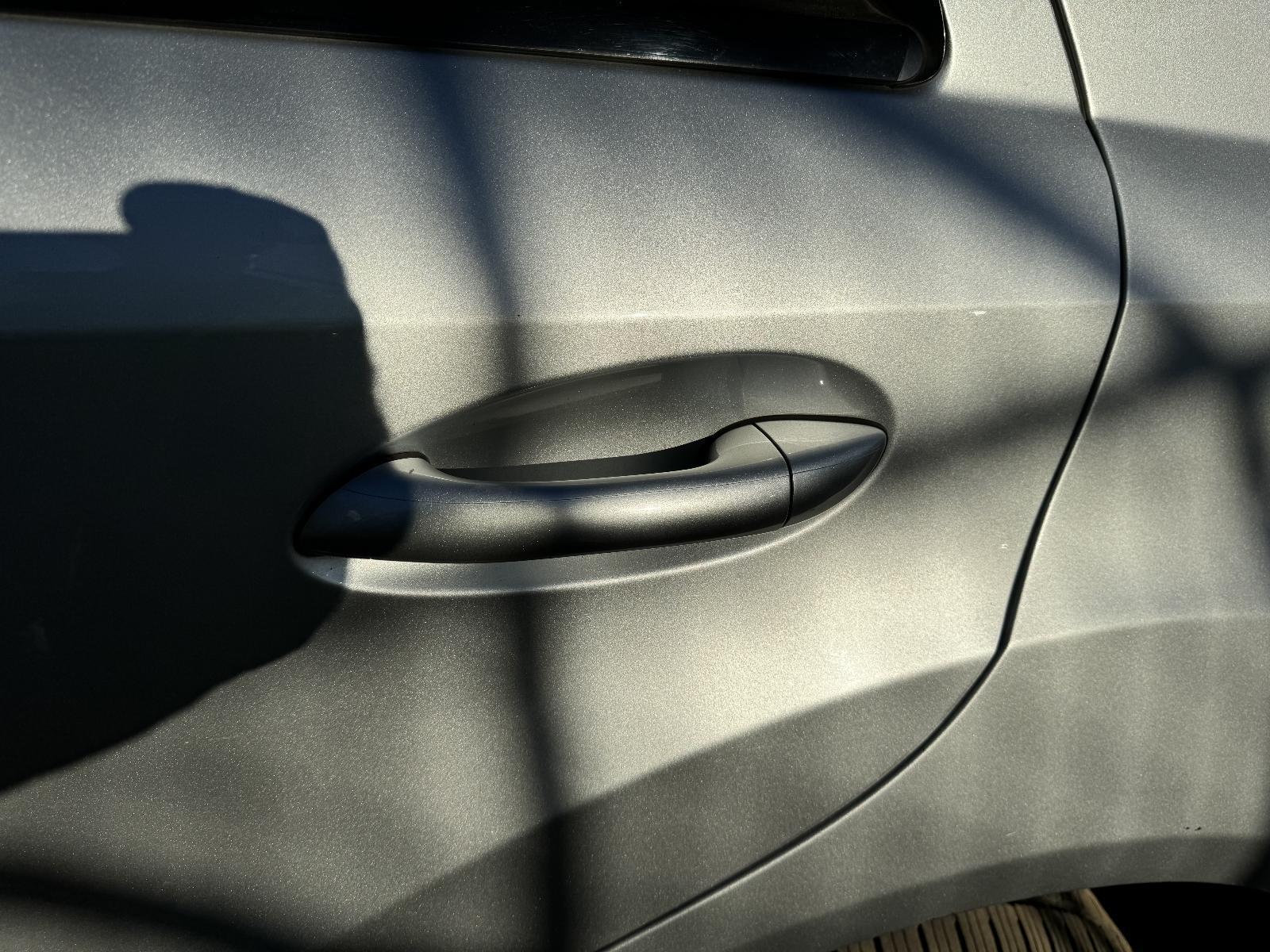 View Auto part Door Handle MERCEDES M CLASS 2009