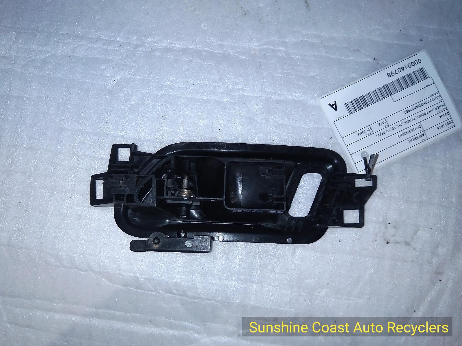 View Auto part Door Handle Volkswagen Amarok 2013