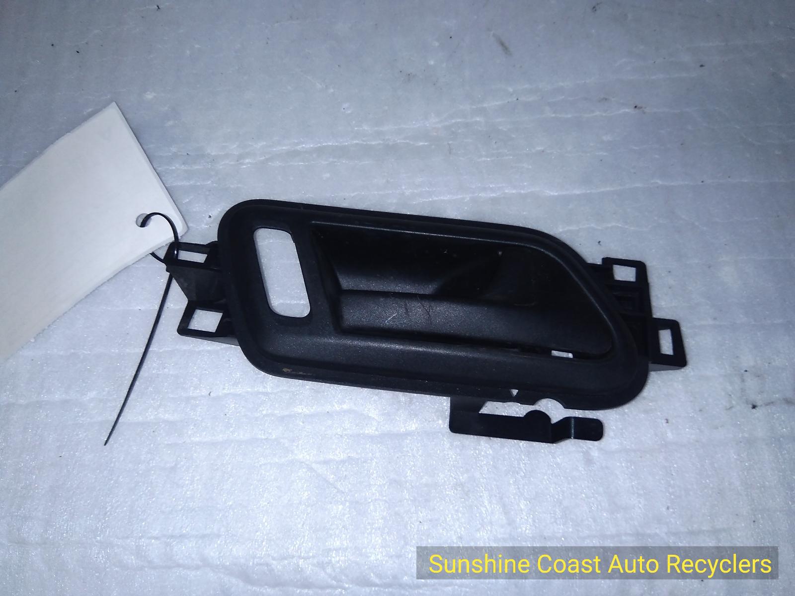 2013 Volkswagen Amarok Door Handle View Auto part Door Handle Volkswagen Amarok 2013