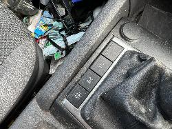View Auto part Misc Switch/Relay Volkswagen Amarok 2013