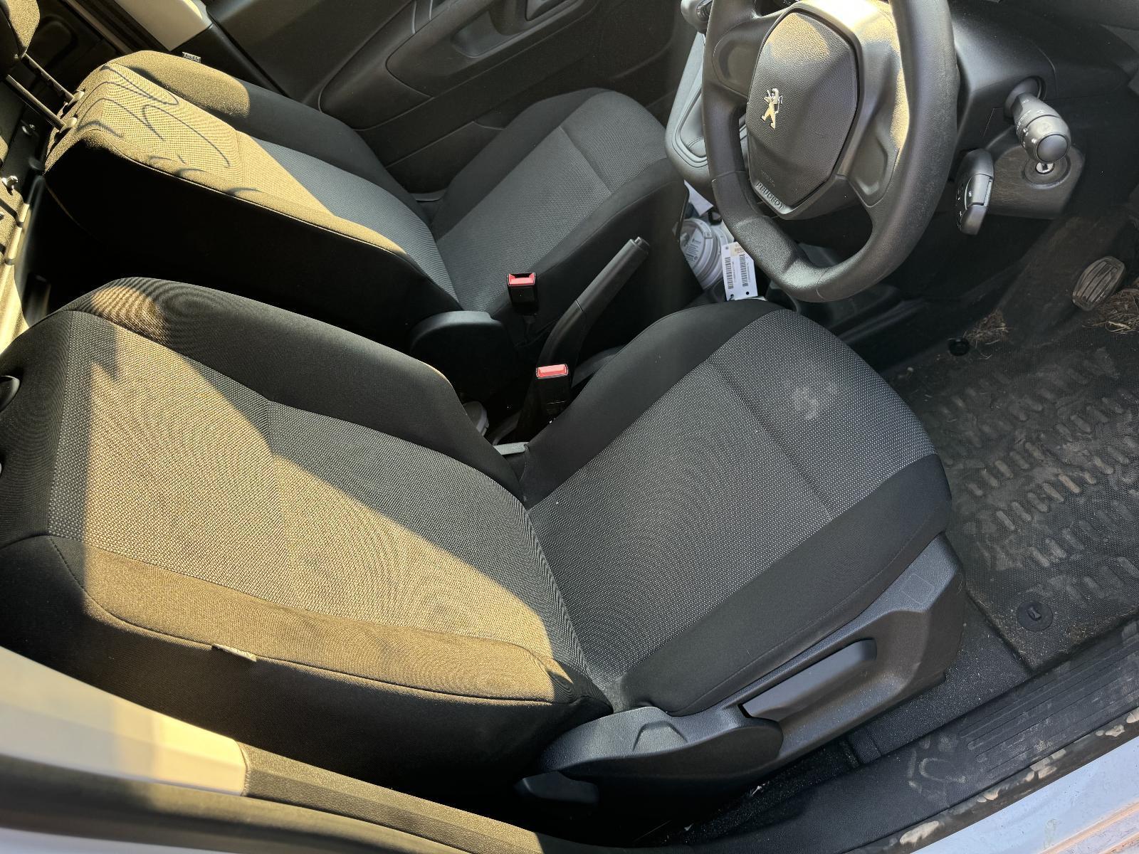 View Auto part Front Seat PEUGEOT PARTNER 2023