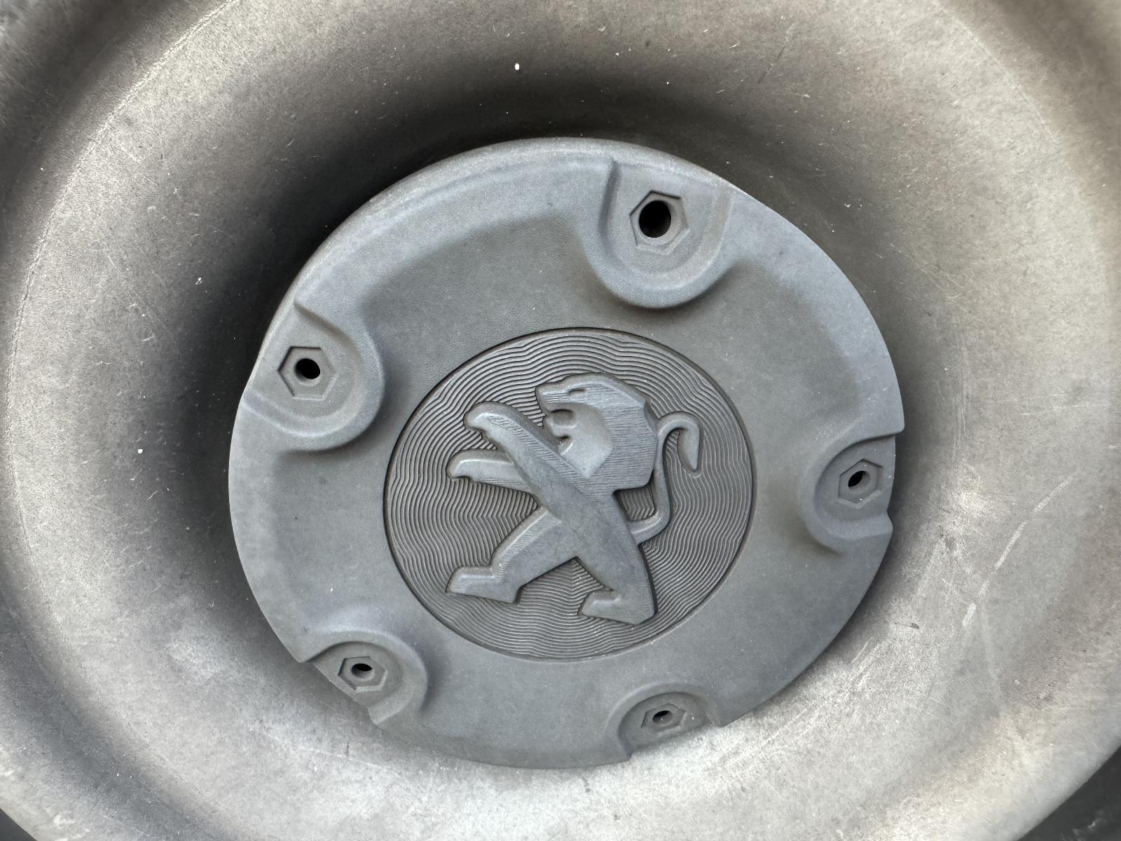 View Auto part Wheel Cover/Hub Cap PEUGEOT PARTNER 2023
