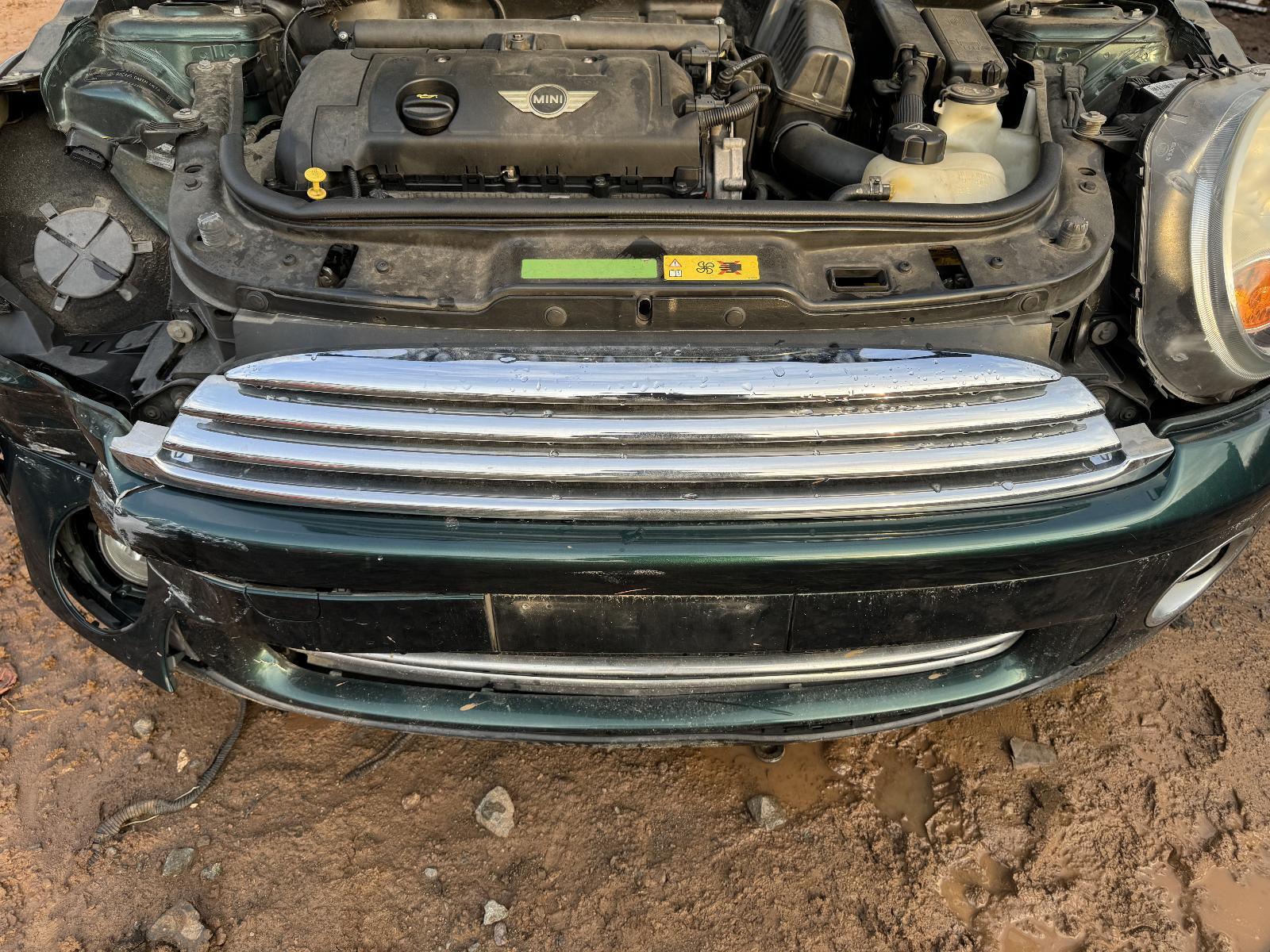 View Auto part Grille MINI COOPER 2010