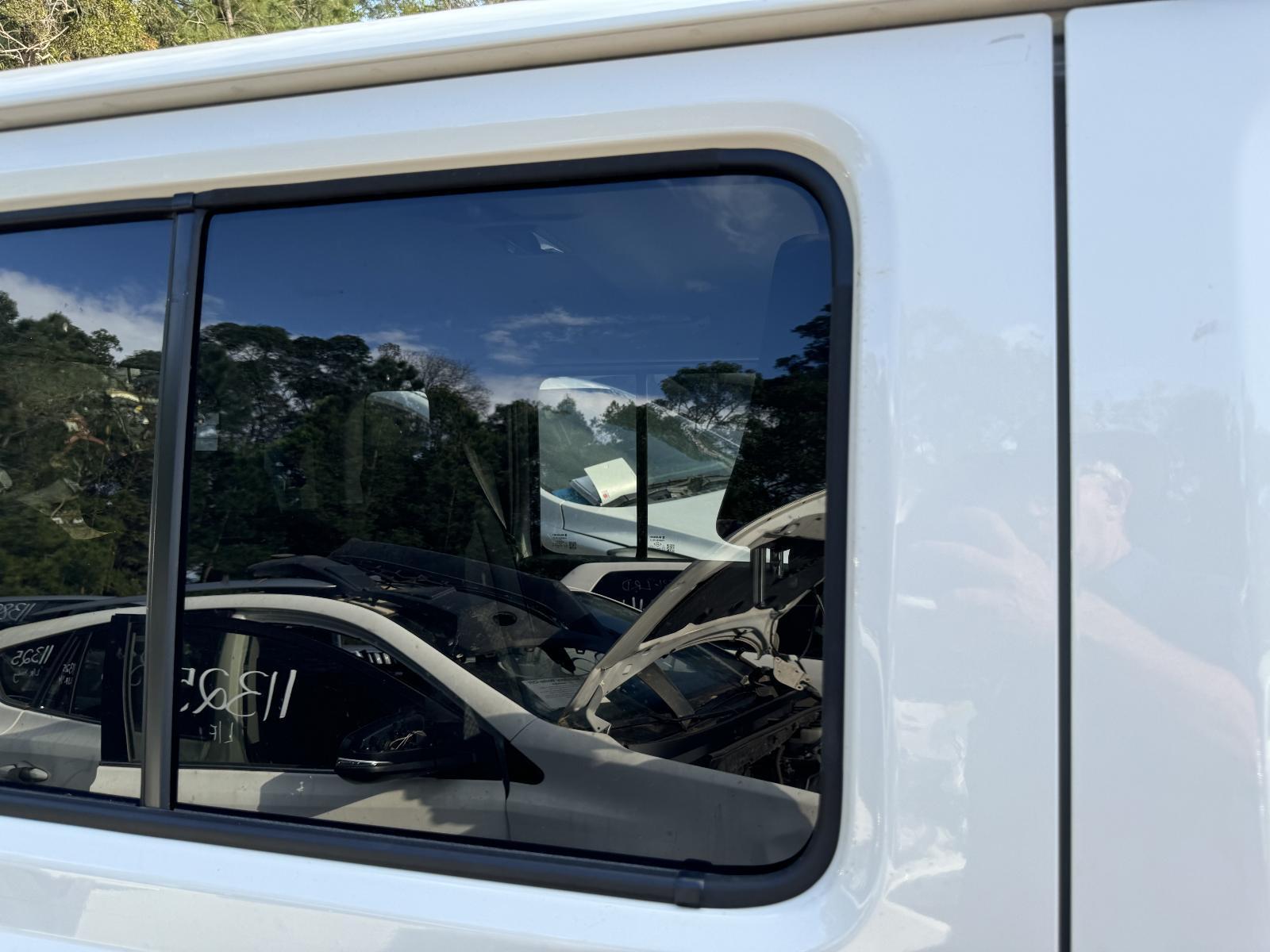 View Auto part Right Rear Door Window SUZUKI JIMNY 2024
