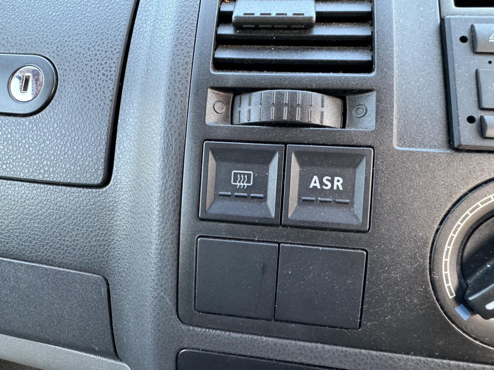 View Auto part Misc Switch/Relay VOLKSWAGEN TRANSPORTER 2005