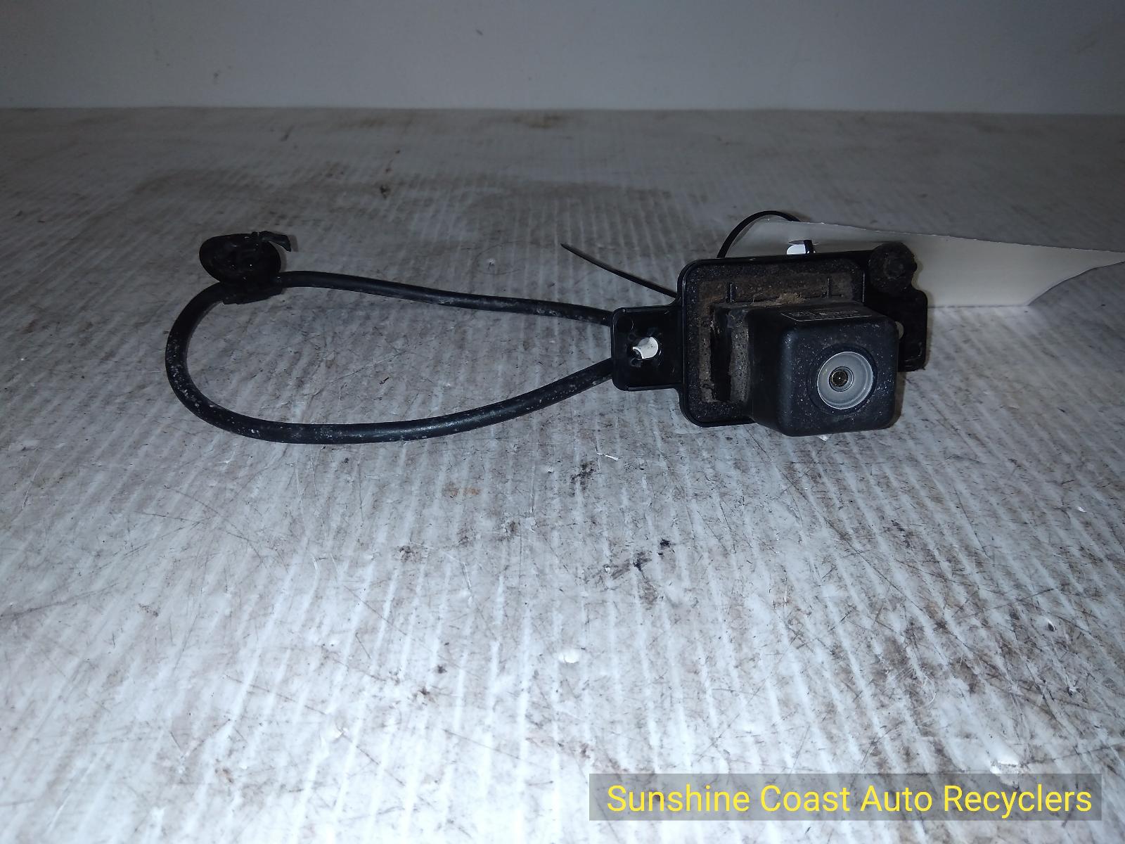 View Auto part REVERSE_CAMERA MITSUBISHI OUTLANDER 2011