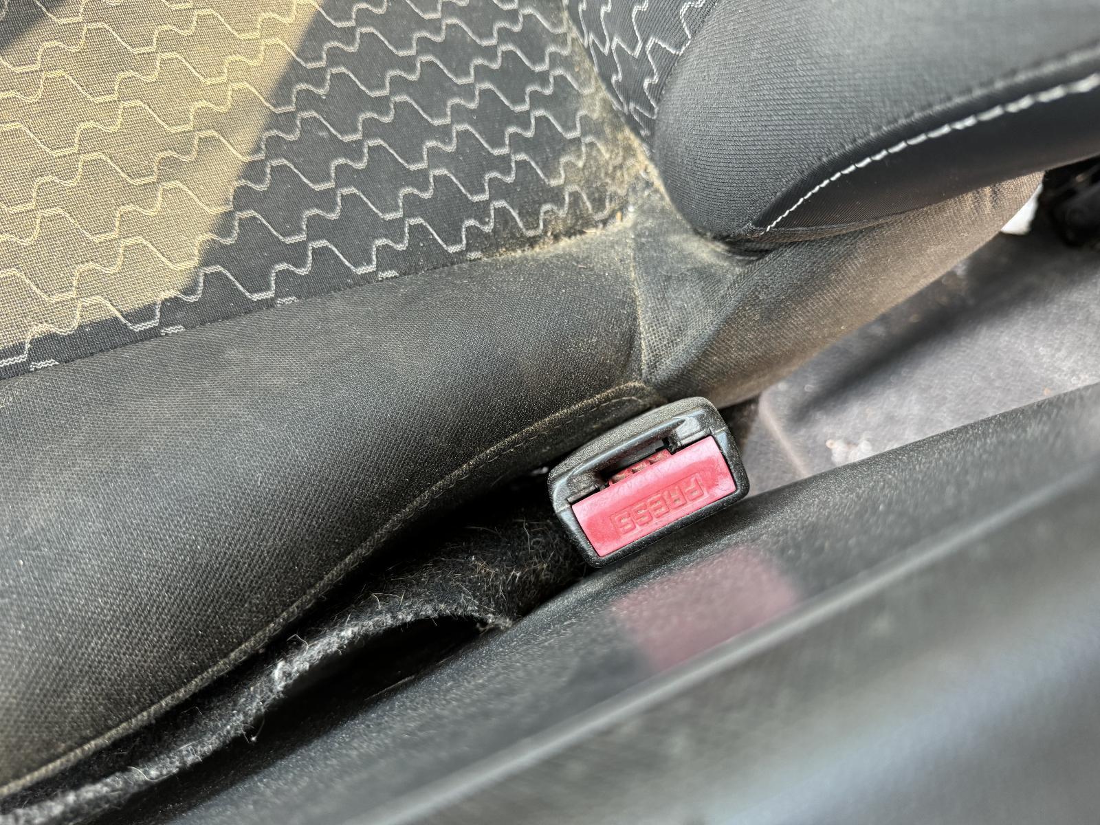 View Auto part Seatbelt/Stalk RENAULT KANGOO 2014