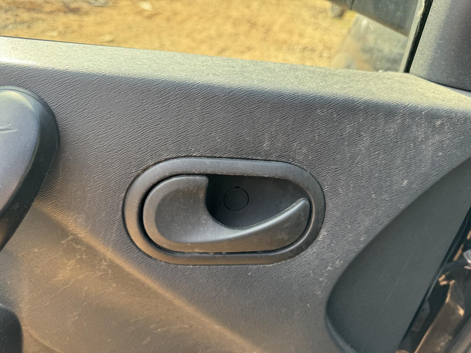 View Auto part Door Handle RENAULT KANGOO 2014