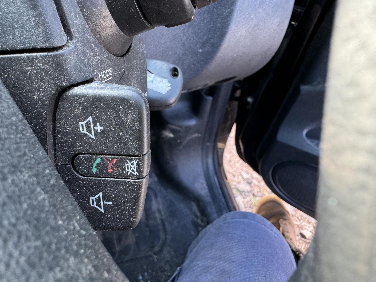 View Auto part Misc Switch/Relay RENAULT KANGOO 2014
