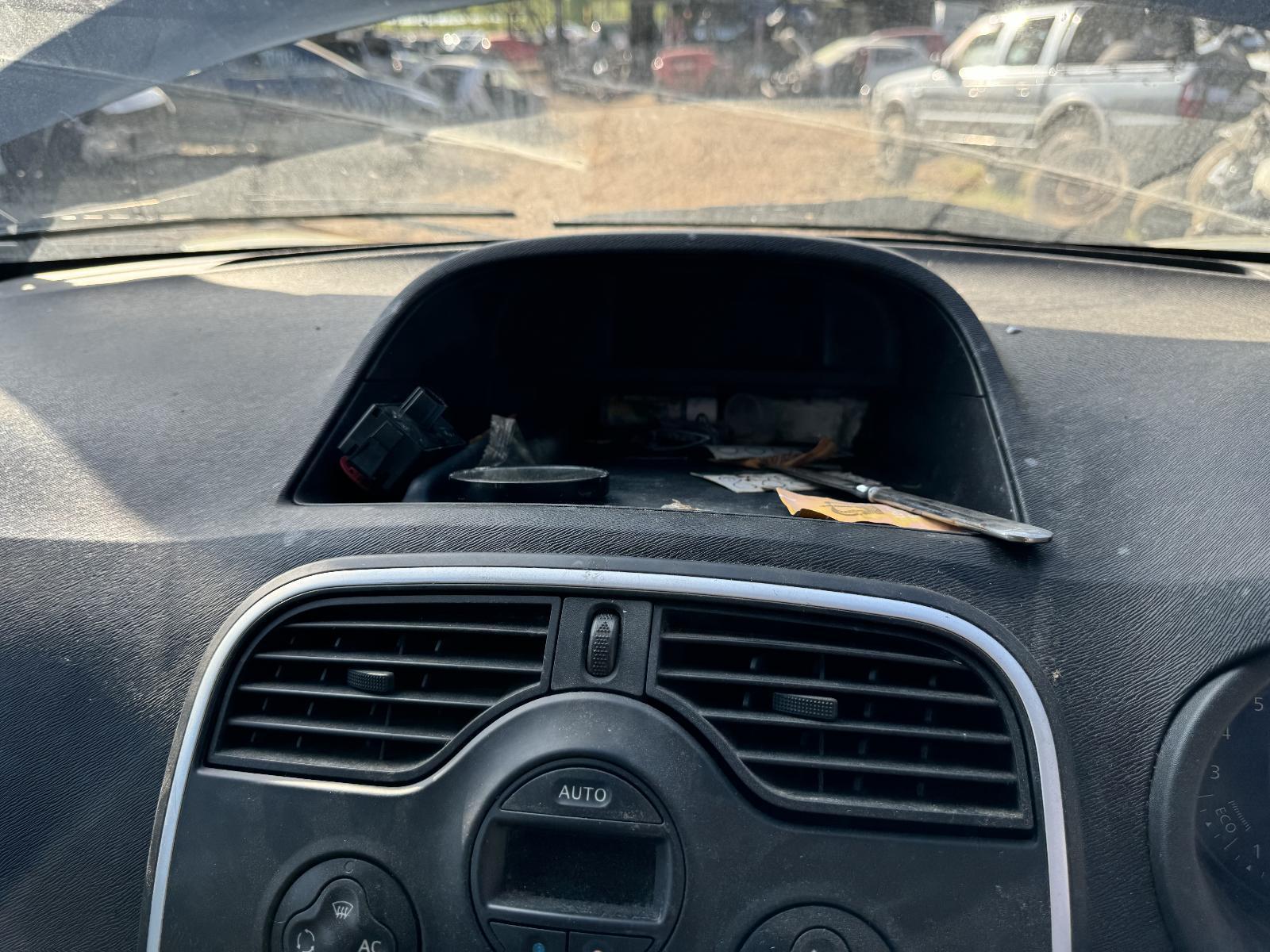 View Auto part Misc RENAULT KANGOO 2014