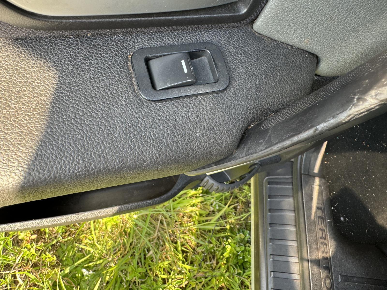 View Auto part Pwr Dr Wind Switch FORD TERRITORY 2008