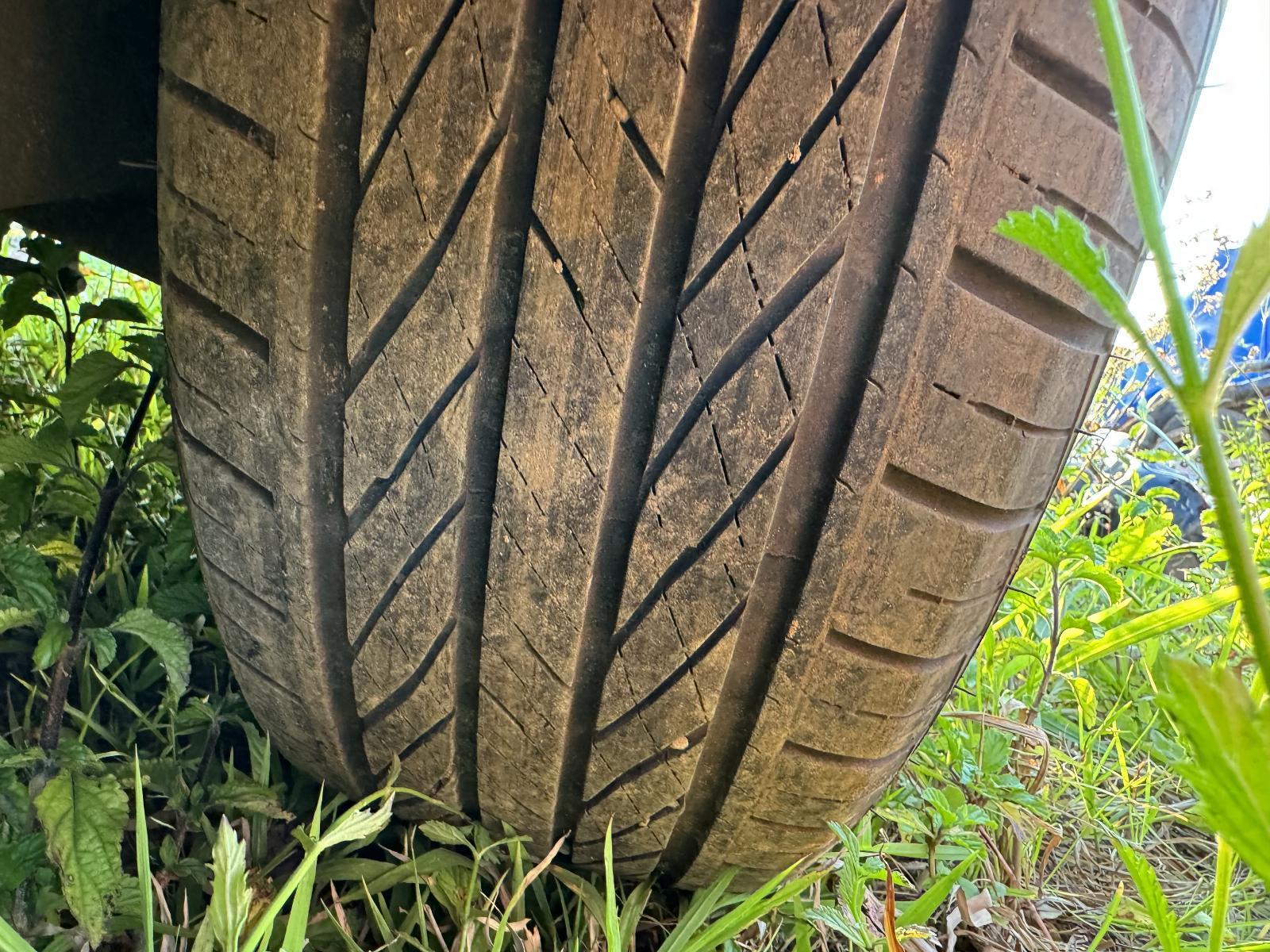 View Auto part Tyre FORD TERRITORY 2008