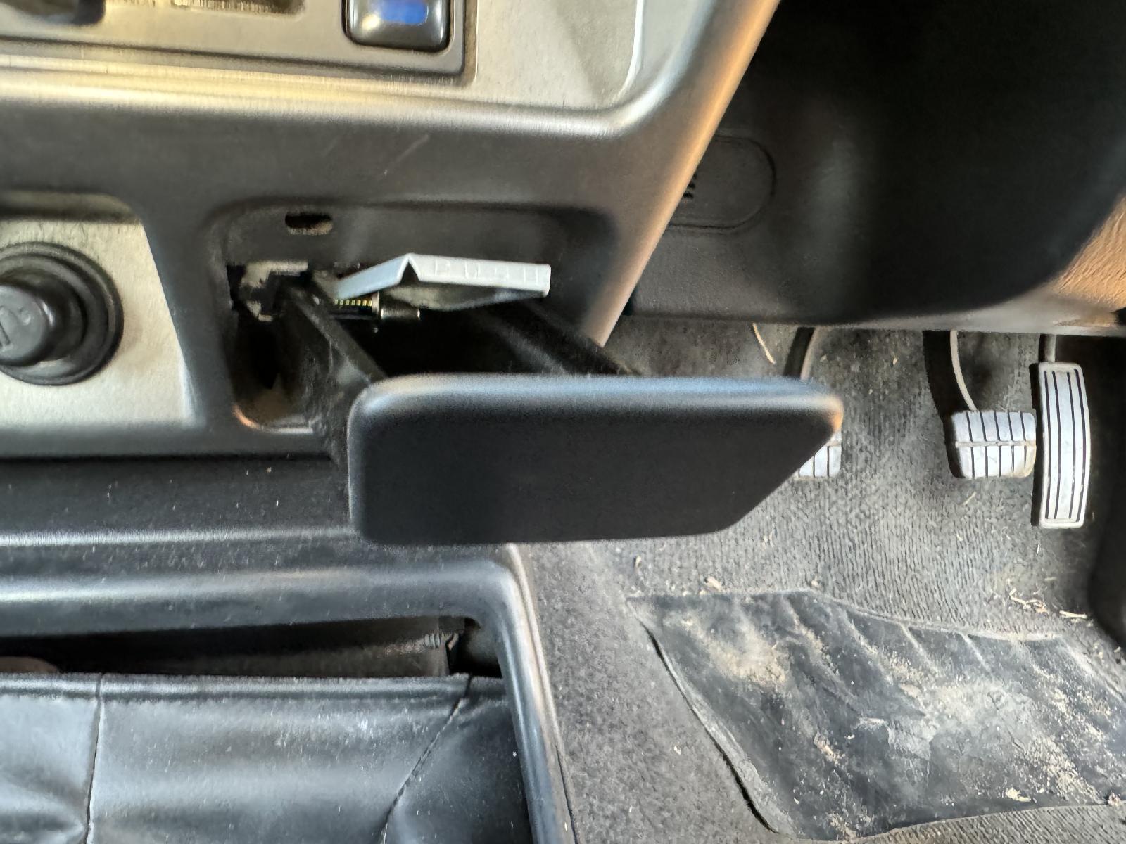 View Auto part Ashtray NISSAN NAVARA 2006