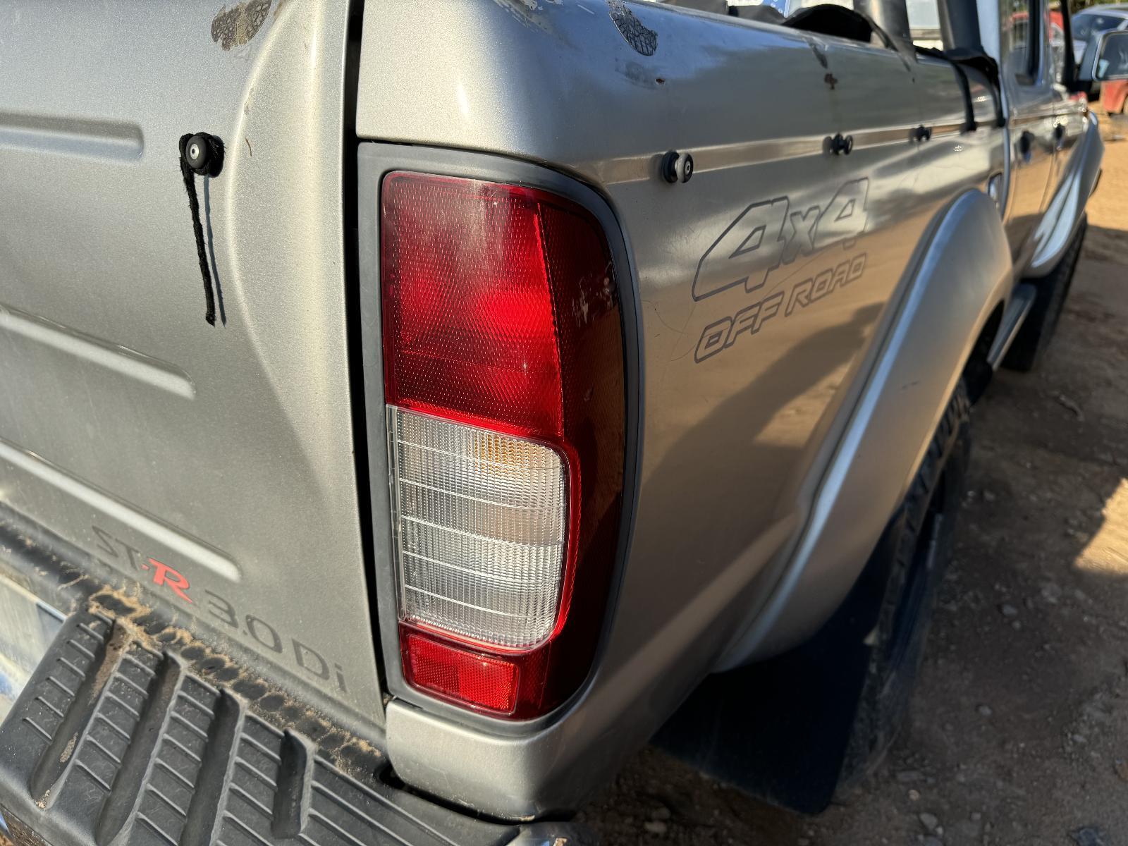 View Auto part Right Taillight NISSAN NAVARA 2006