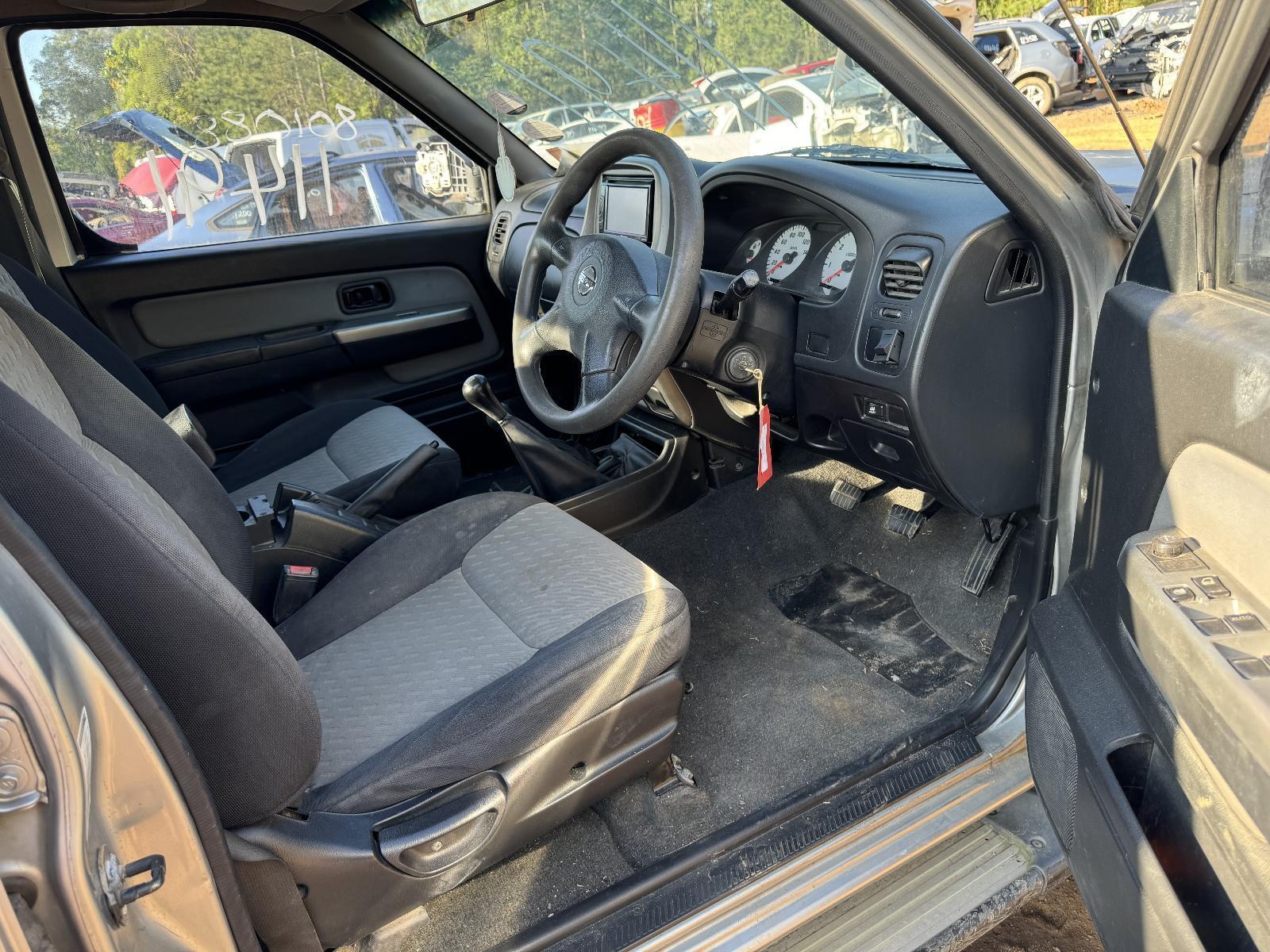 View Auto part SPEAKER NISSAN NAVARA 2006