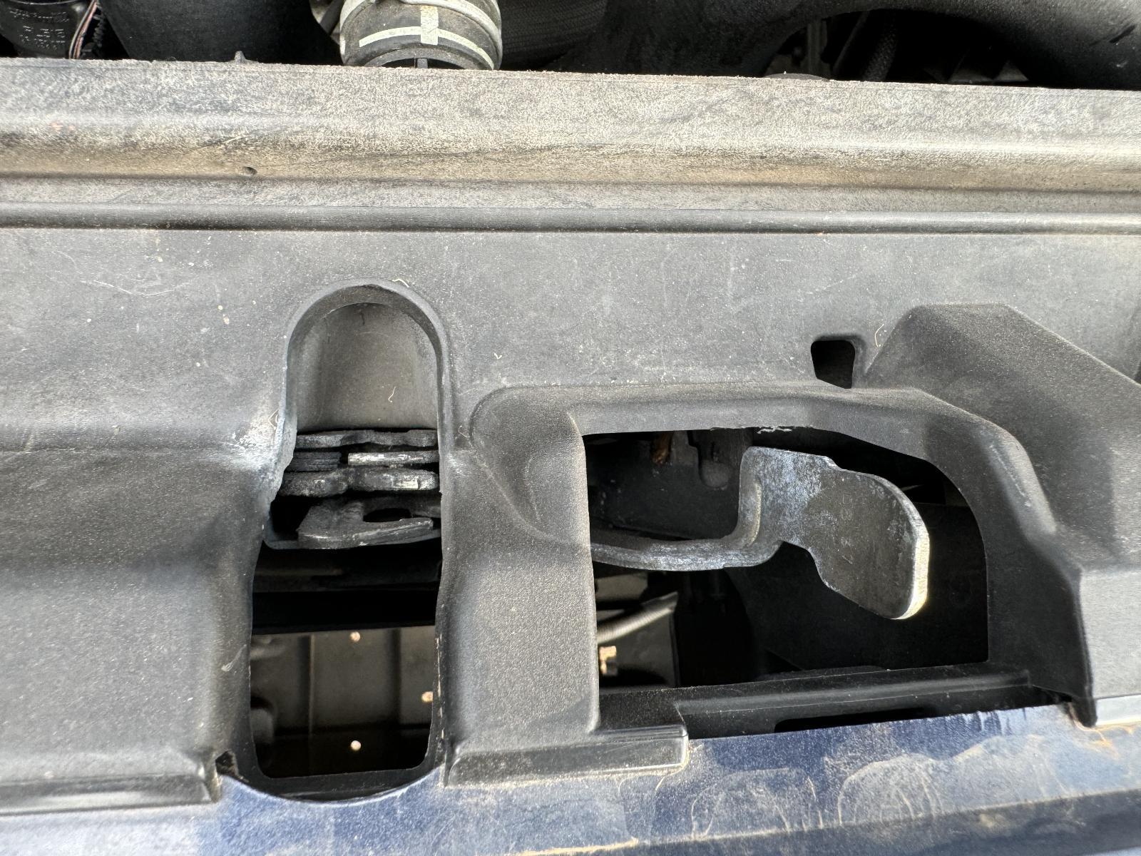 View Auto part Bonnet Lock/Support PEUGEOT 308 2008