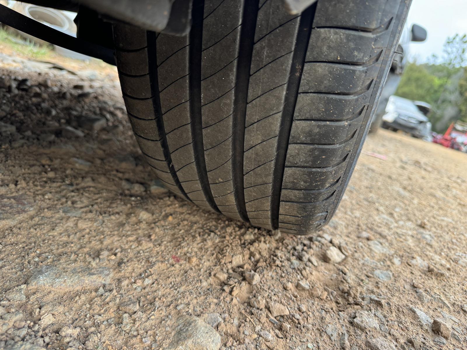 View Auto part Tyre PEUGEOT 308 2008