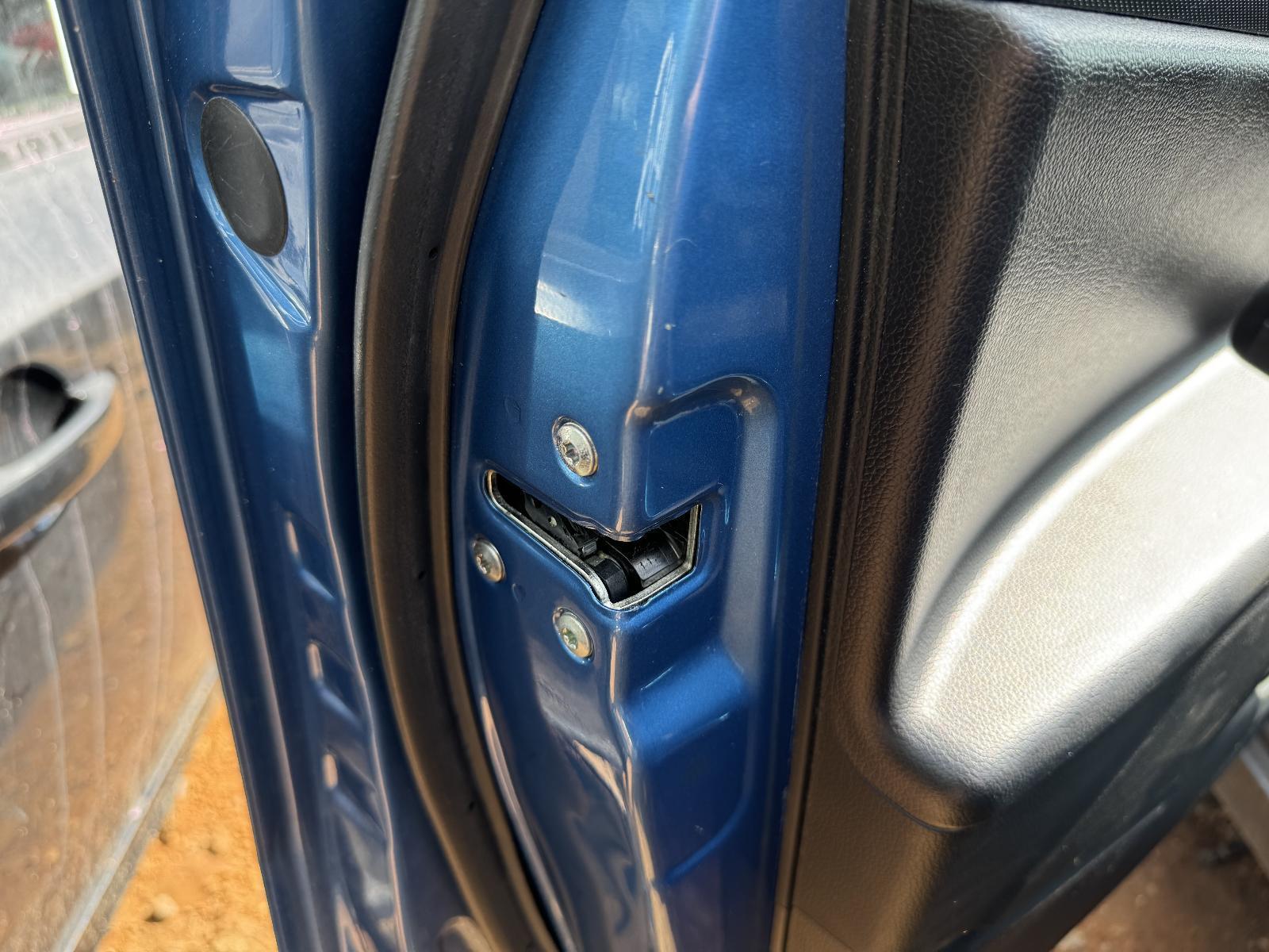 View Auto part Door/Boot/Gate Lock KIA SPORTAGE 2013
