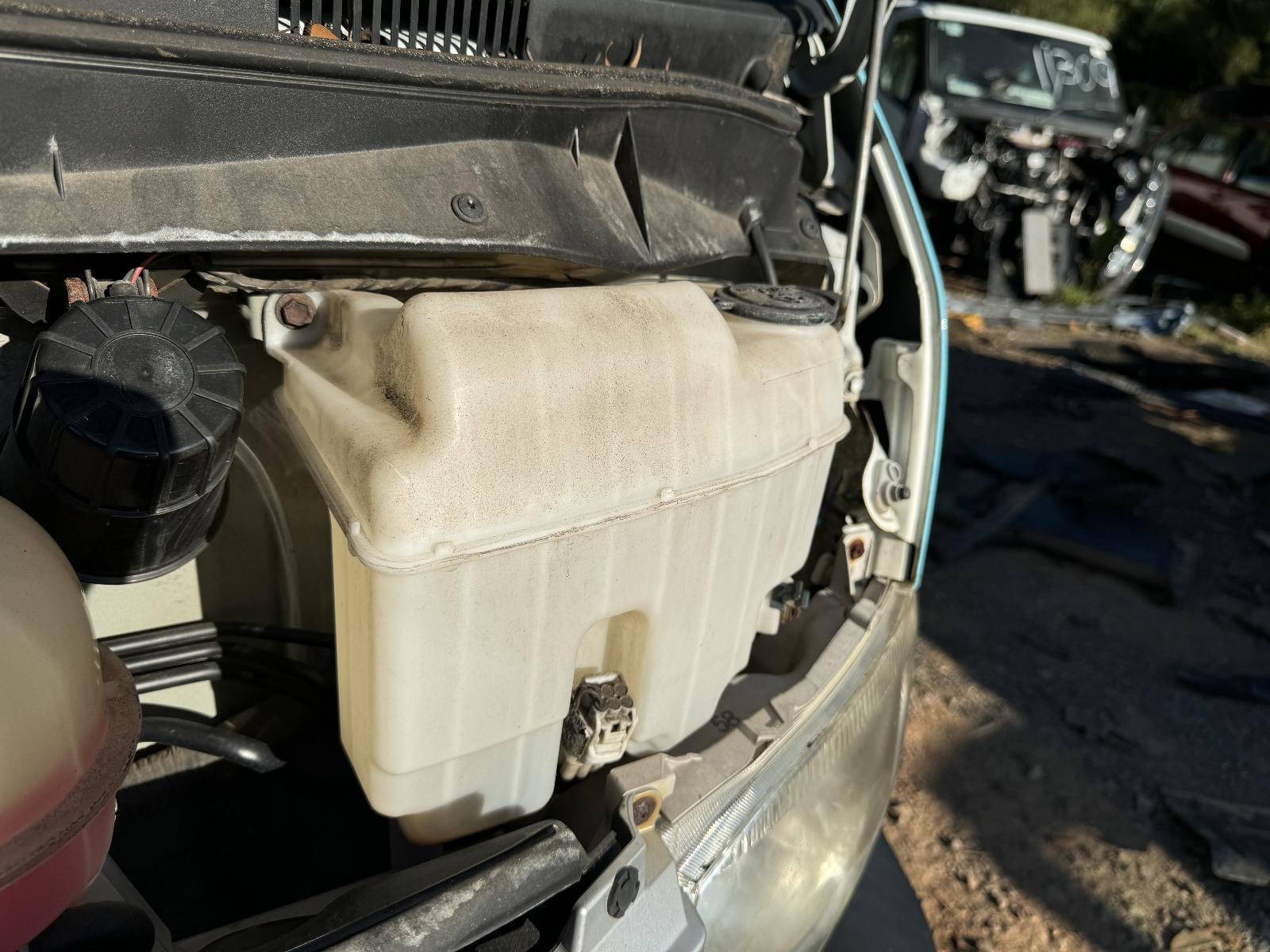 View Auto part Washer Bottle TOYOTA HIACE 2011