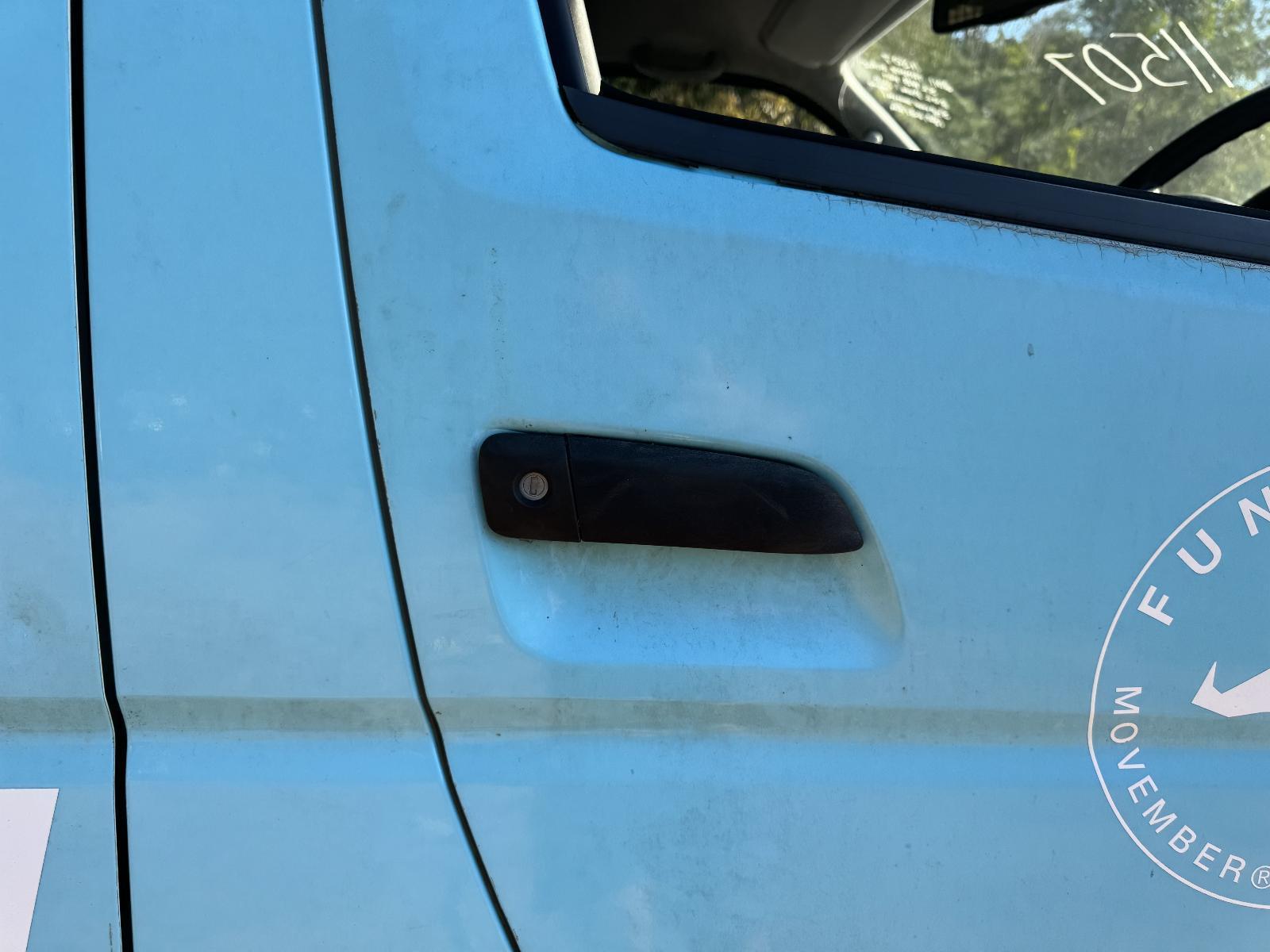 View Auto part Door Handle TOYOTA HIACE 2011