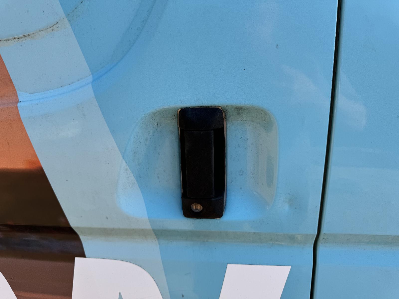 View Auto part Door Handle TOYOTA HIACE 2011