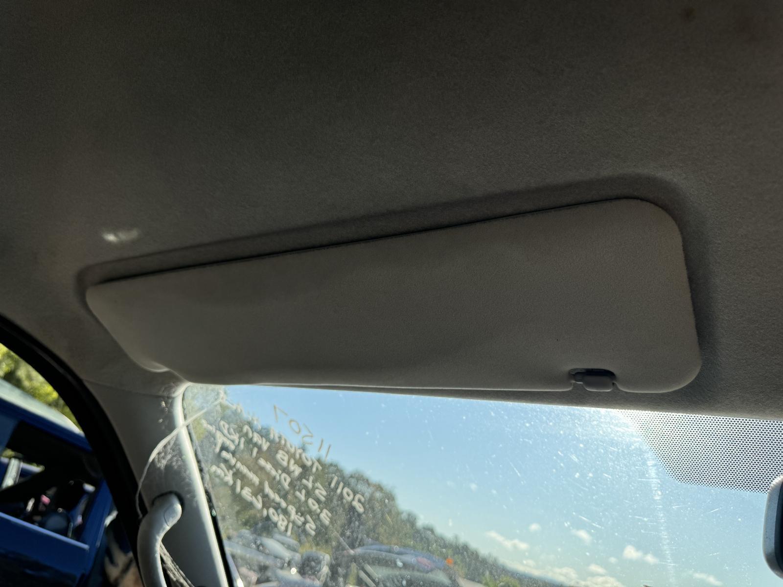 View Auto part Sunvisor TOYOTA HIACE 2011