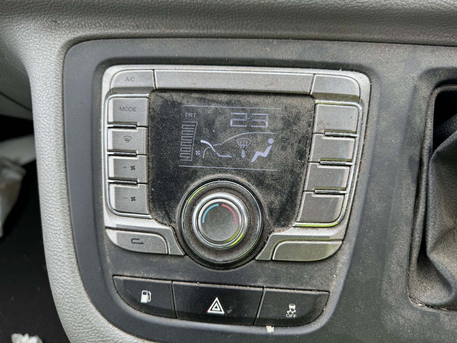 View Auto part Heater/Ac Controls LDV G10 2017