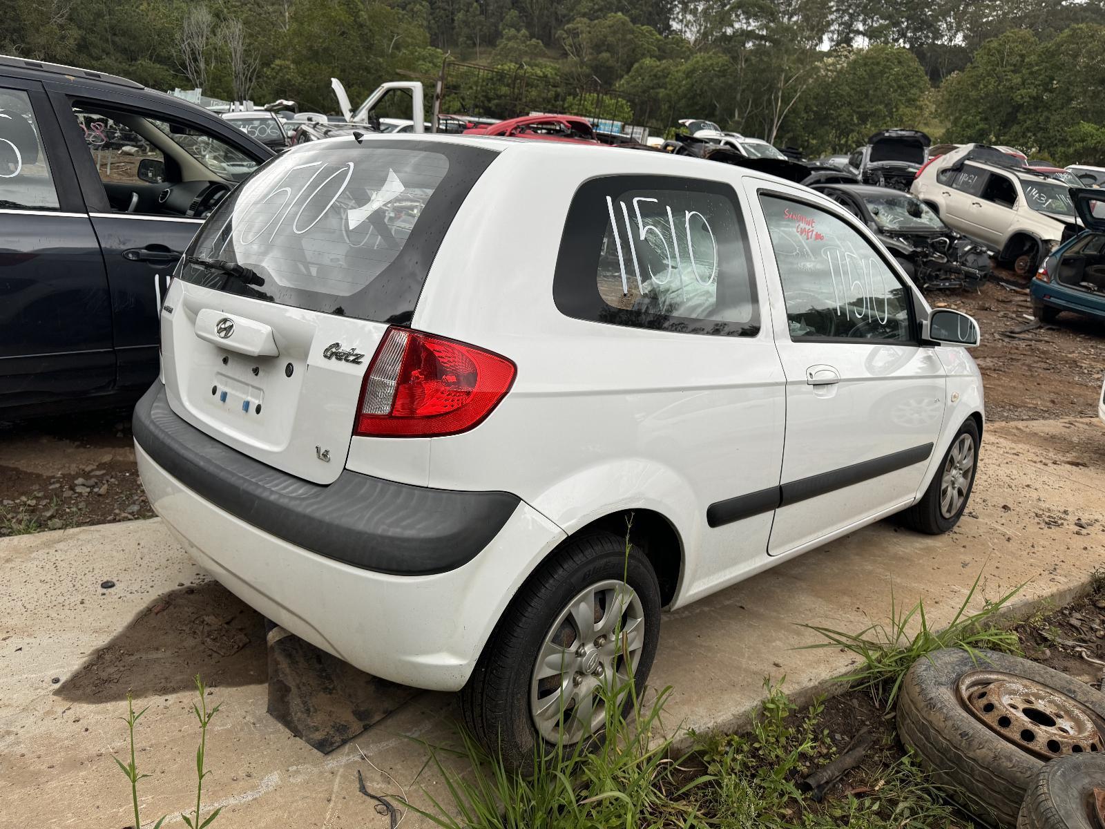 View Auto part Front Seat Hyundai Getz 2011