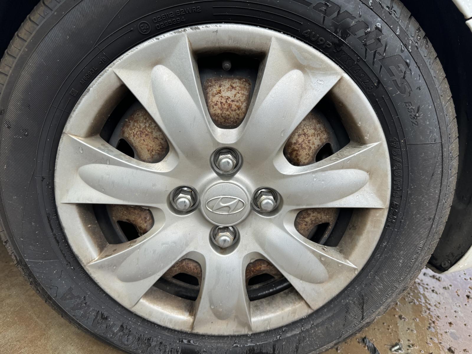 View Auto part Front Seat Hyundai Getz 2011