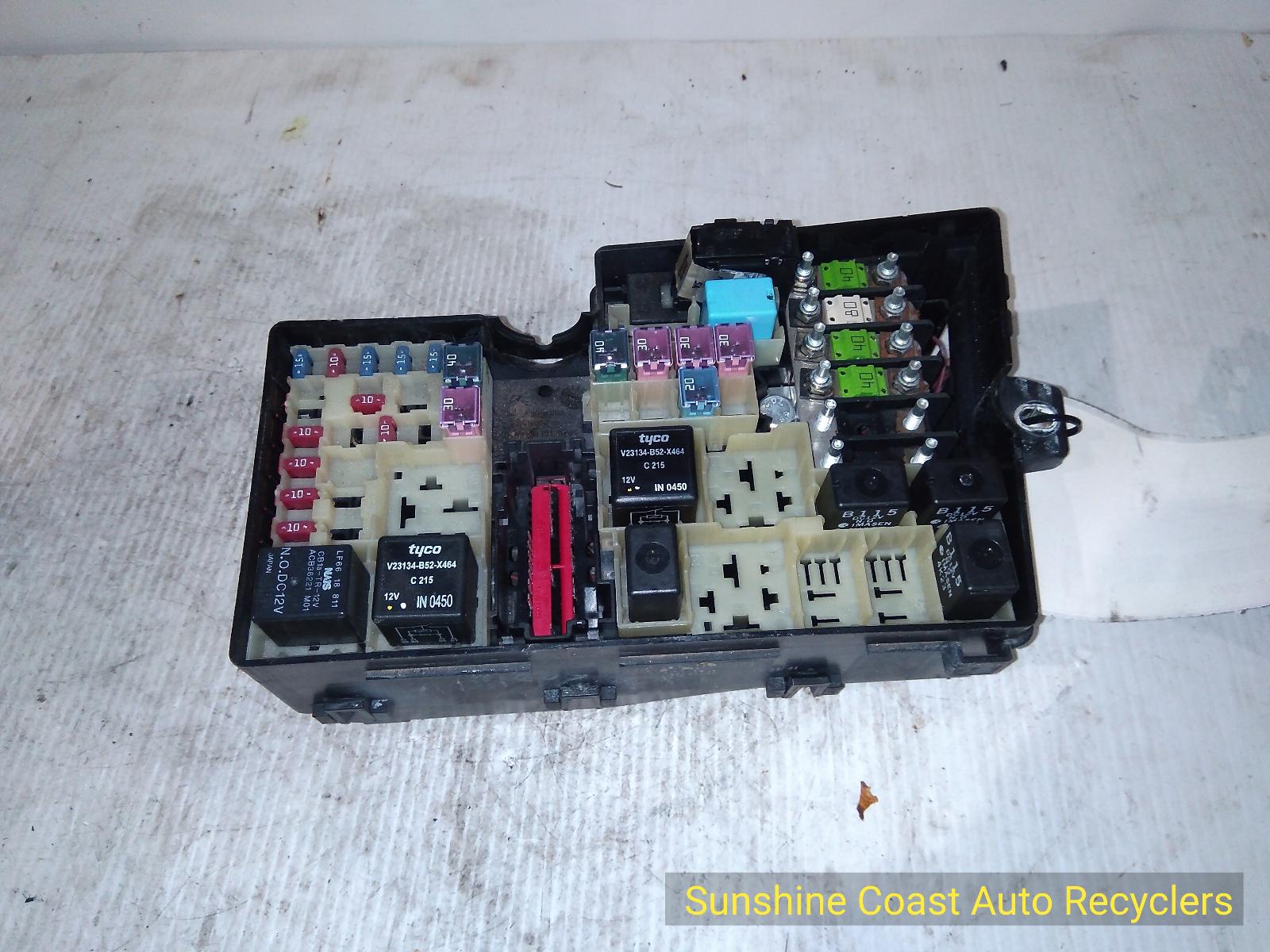 View Auto part Fuse Box MAZDA 3 2005