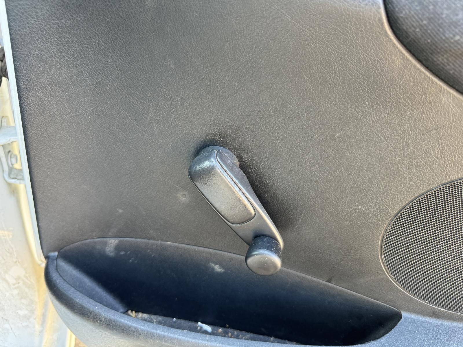 View Auto part Winder Handle PEUGEOT 207 2011
