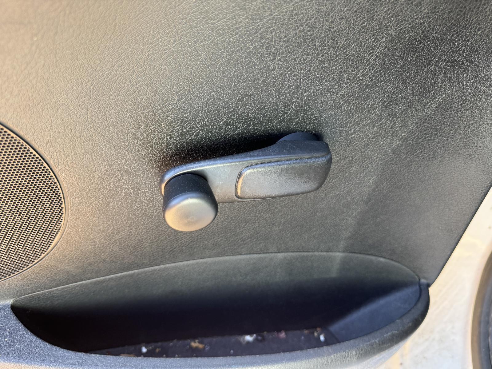 View Auto part Winder Handle PEUGEOT 207 2011