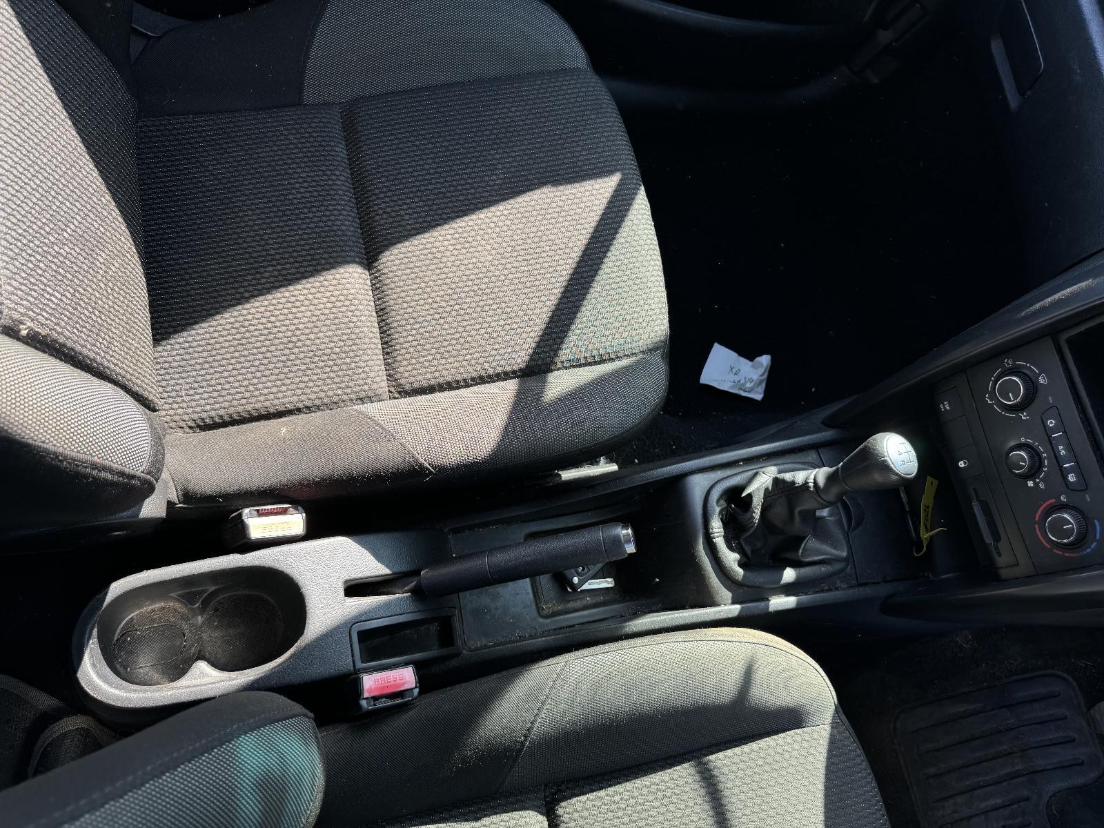 View Auto part Console PEUGEOT 207 2011