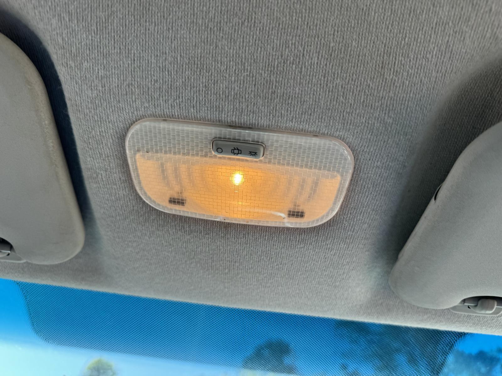 View Auto part Courtesy Light PEUGEOT 207 2011