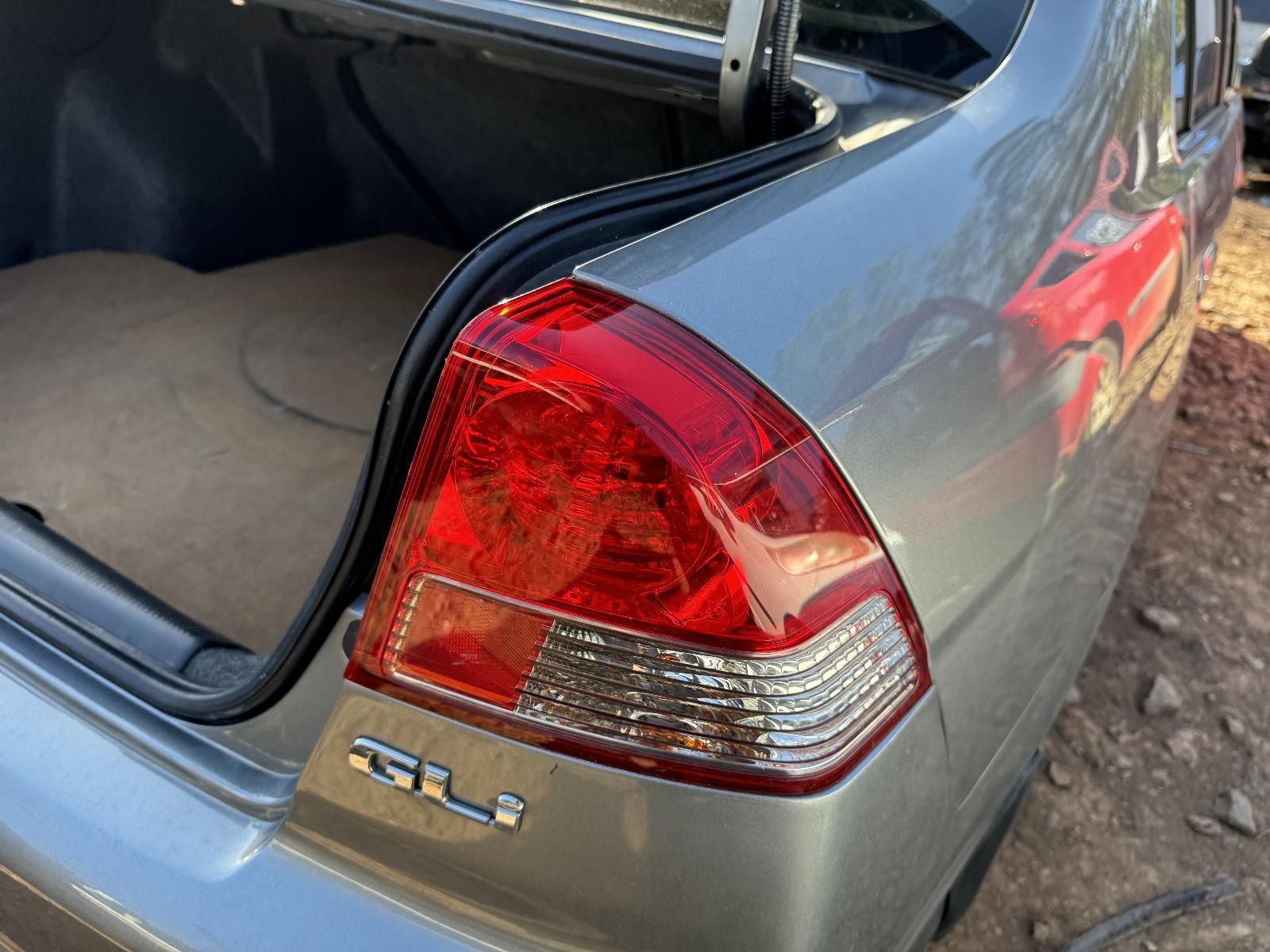 View Auto part Right Taillight HONDA CIVIC 2005