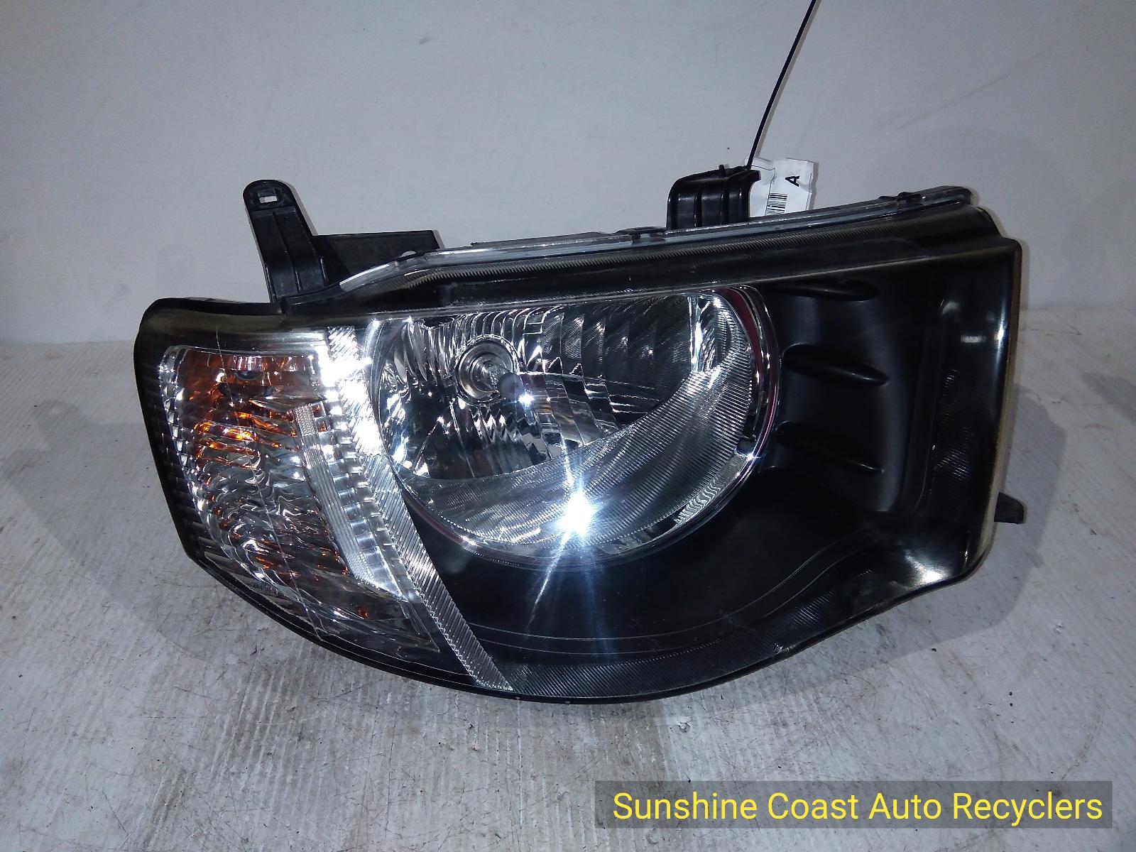 View Auto part Right Headlamp MITSUBISHI TRITON 2010