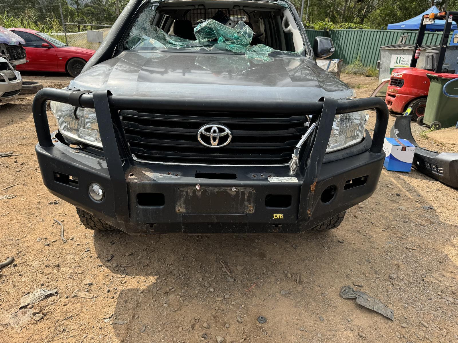 View Auto part Grille TOYOTA LANDCRUISER 2012