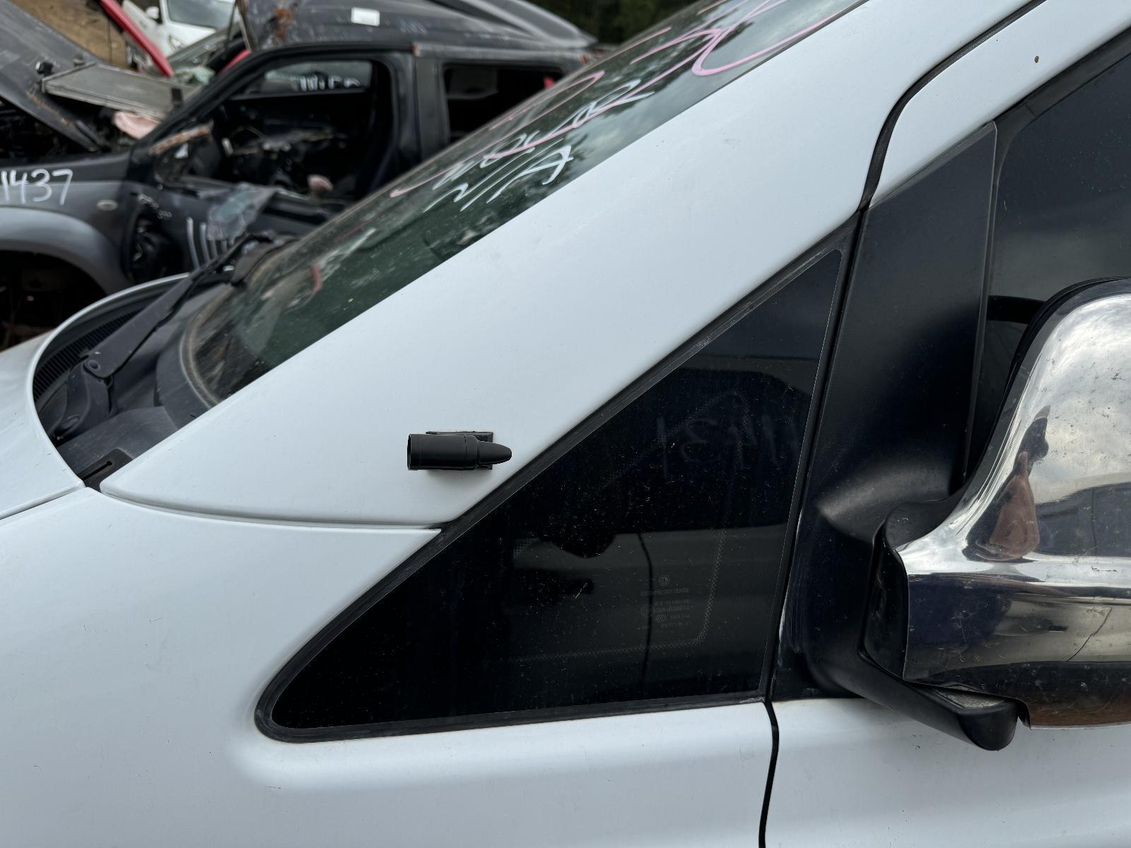 View Auto part Left Front 1/4 Door Glass MERCEDES VITO 2008