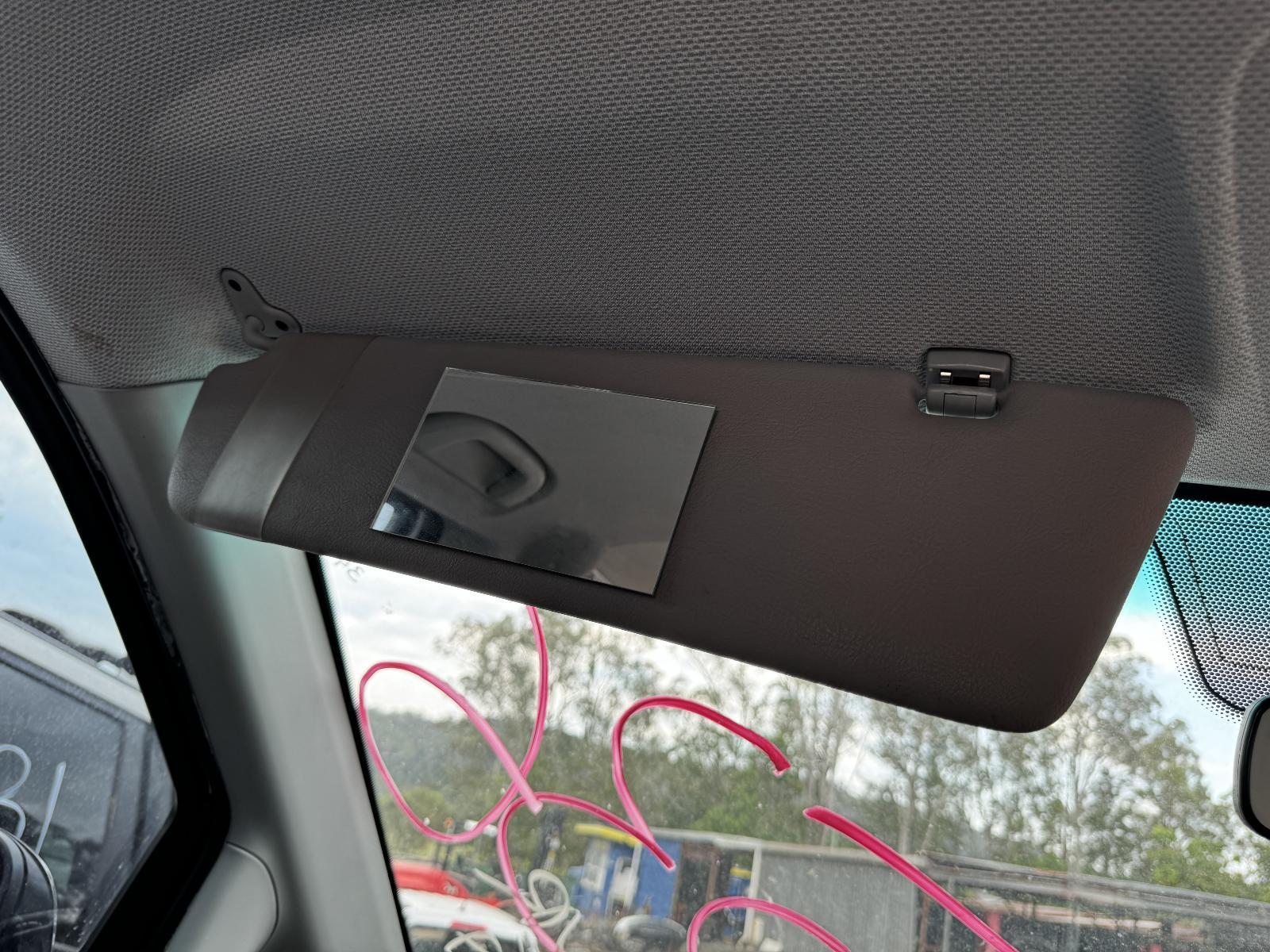 View Auto part Sunvisor Mercedes Vito 2008