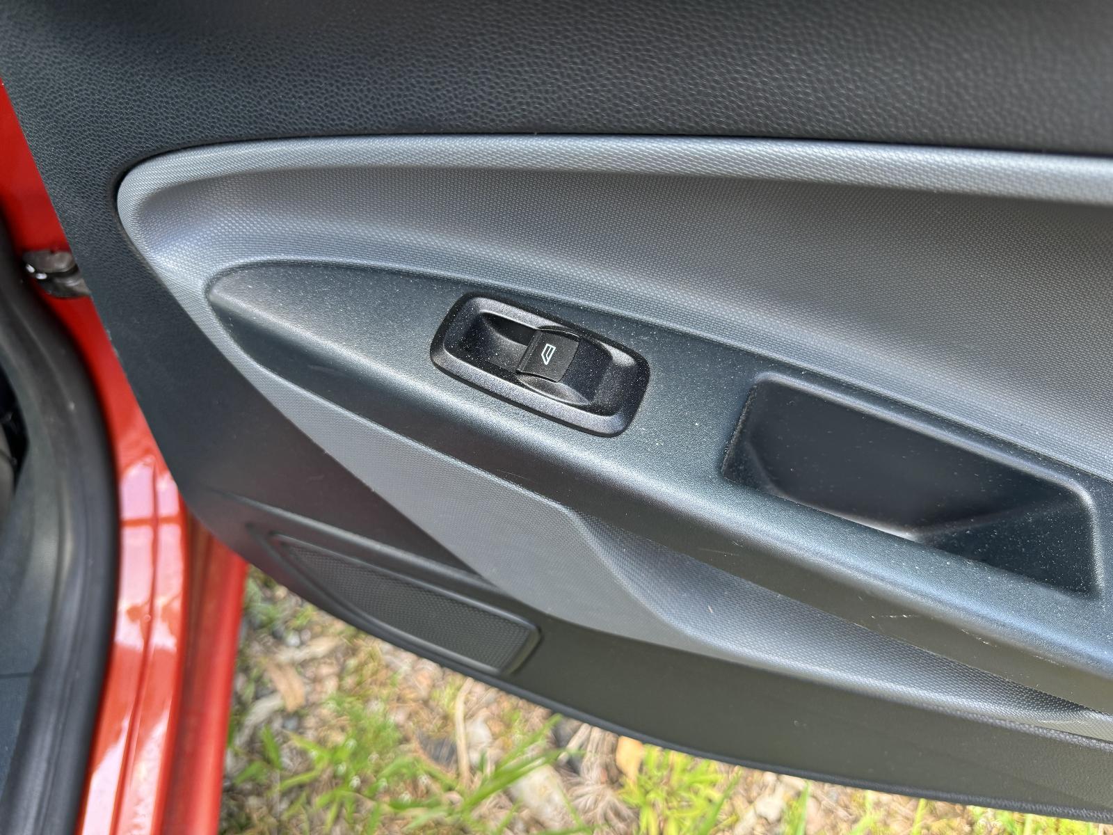 View Auto part Pwr Dr Wind Switch FORD FIESTA 2012