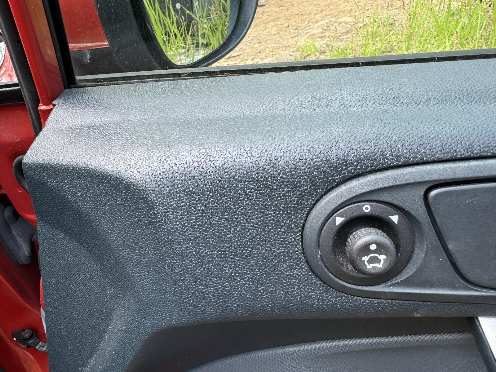 View Auto part Misc Switch/Relay FORD FIESTA 2012