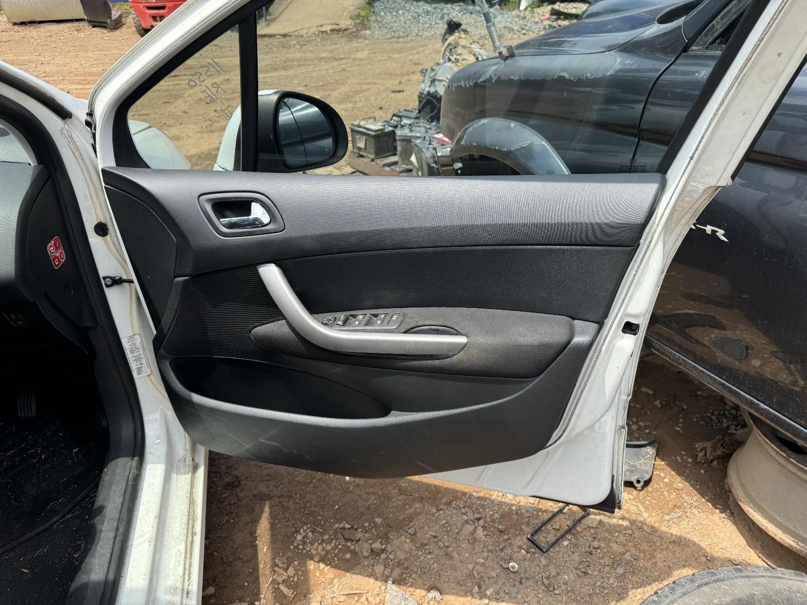 View Auto part Door Trim PEUGEOT 308 2010