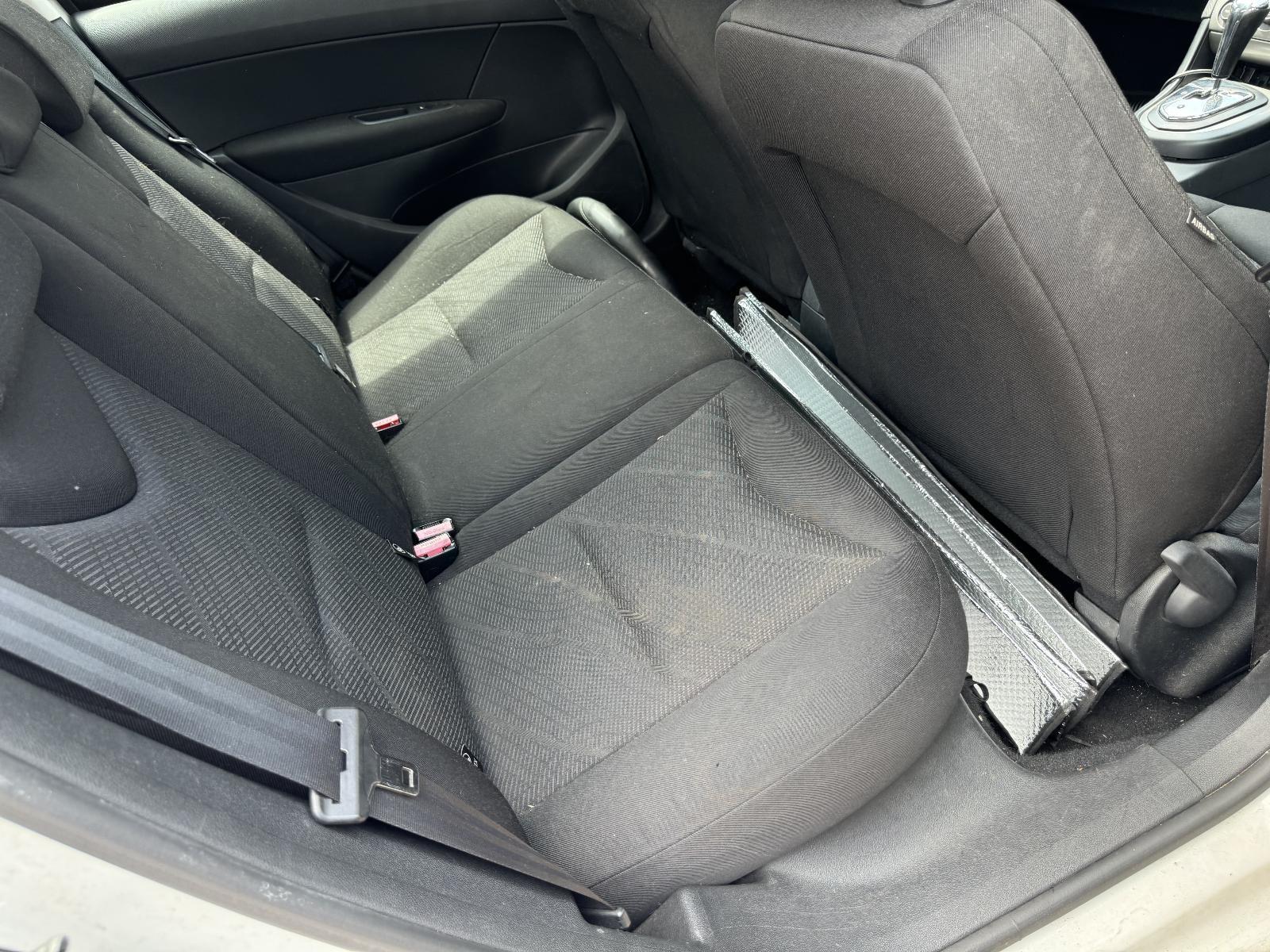 View Auto part 2nd Seat (Rear Seat) PEUGEOT 308 2010
