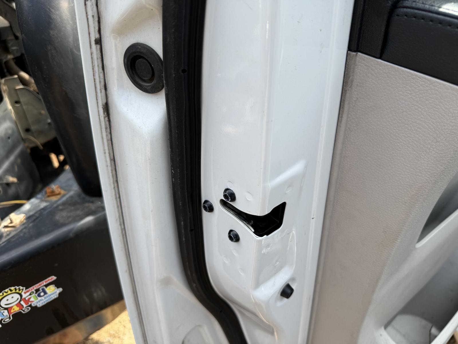 View Auto part Door/Boot/Gate Lock LDV G10 2017